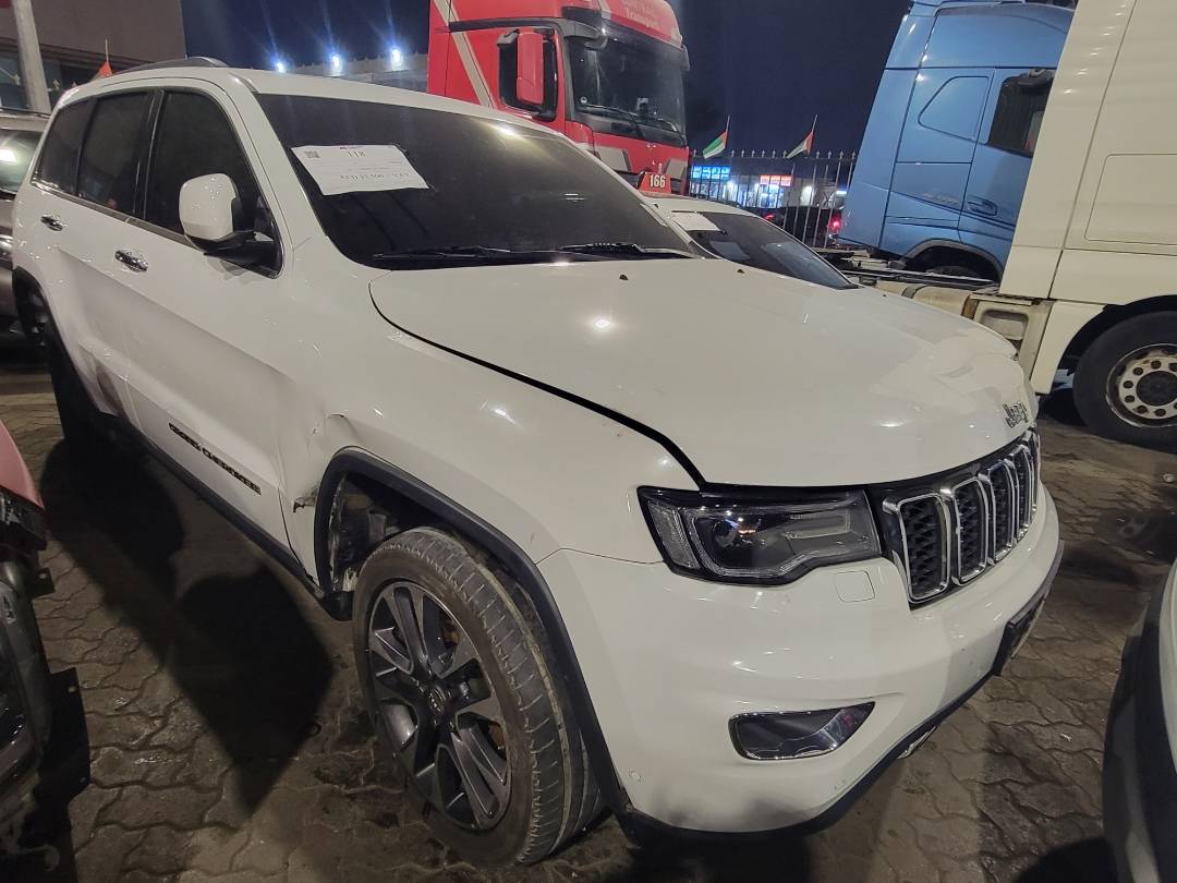 2018 JEEP CHEROKEE — 65975 KM — Lot JC158532 — Main - Marhaba Auctions Used Cars - Image 4