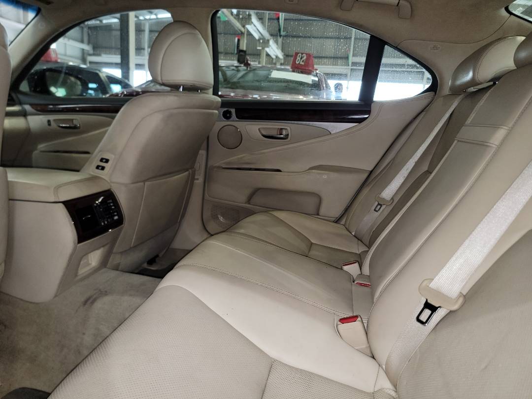 2013 LEXUS LS 460 — 181483 Miles — Lot D5121373 - Marhaba Auctions Used Cars - Image 4