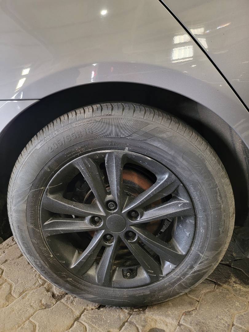 2012 HYUNDAI SONATA — 164741 Miles — Lot 7CH346294 — Souq - Marhaba Auctions Used Cars - Image 4