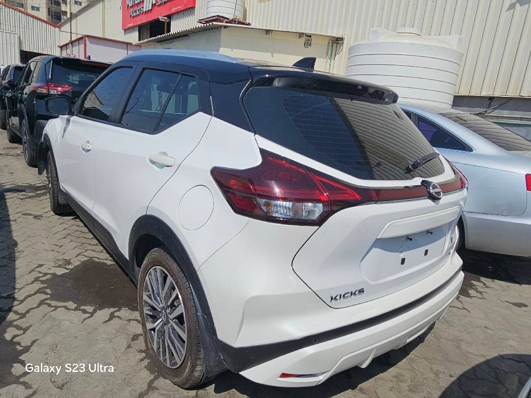 NISSAN KICKS
