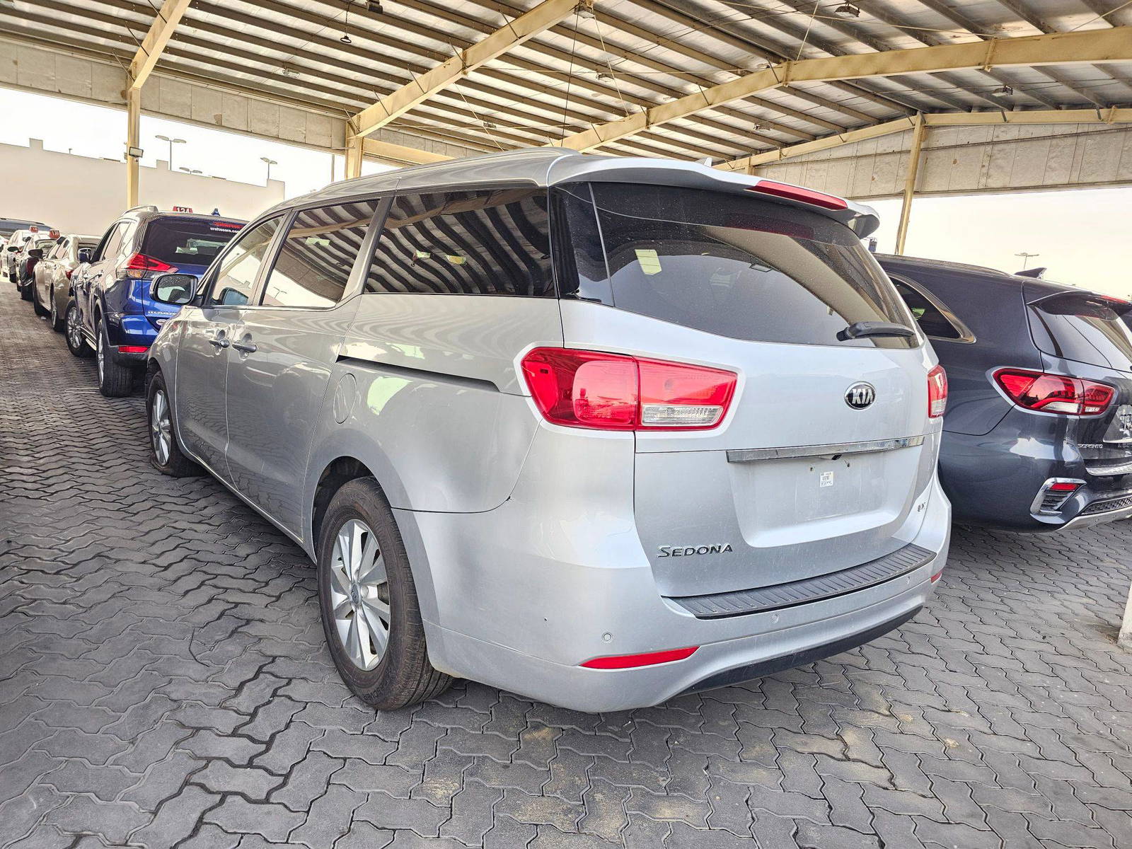 KIA SEDONA 2016 - Marhaba Auction Used Cars - Image 4