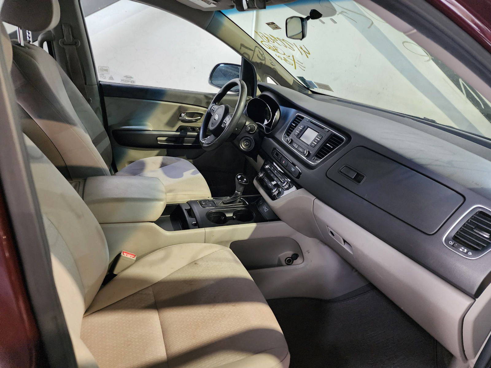 2016 KIA SEDONA — 210855 Miles — Lot 41223661 — Al Quoz - Marhaba Auctions Used Cars - Image 9
