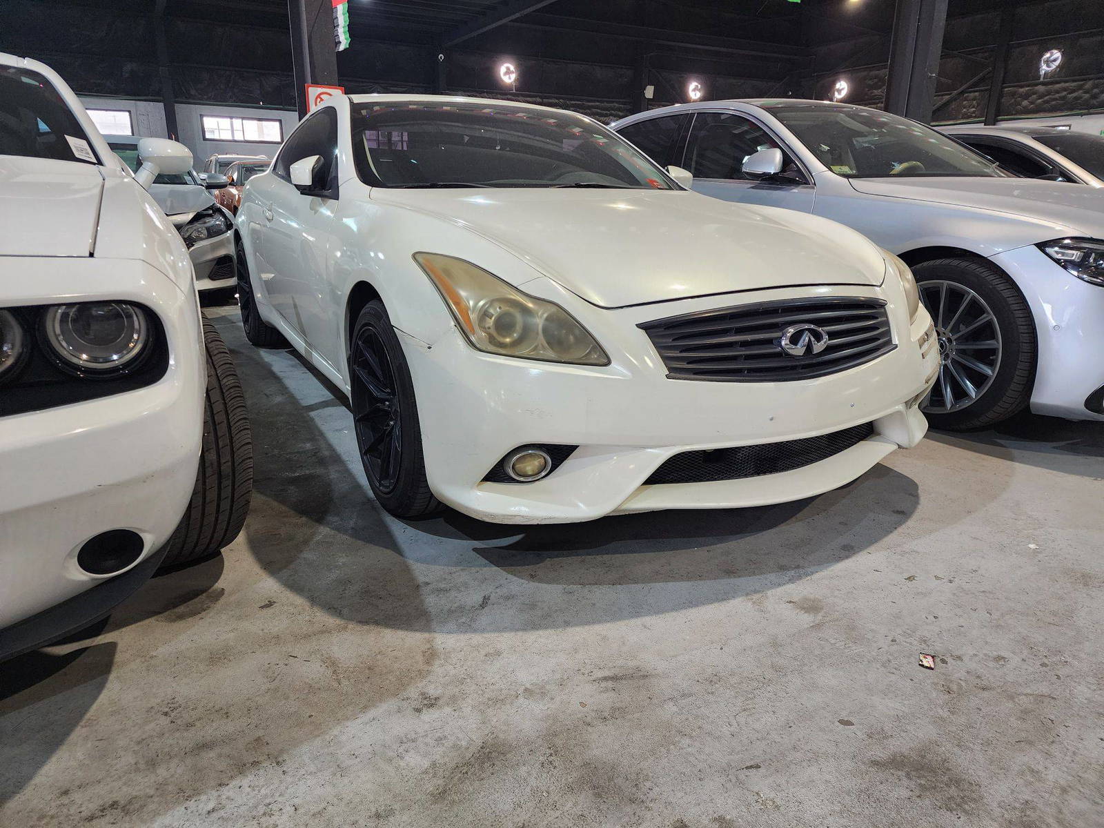 2010 INFINITI G37 — 195083 KM — Lot 153337 — Al Quoz - Marhaba Auctions Used Cars - Image 4