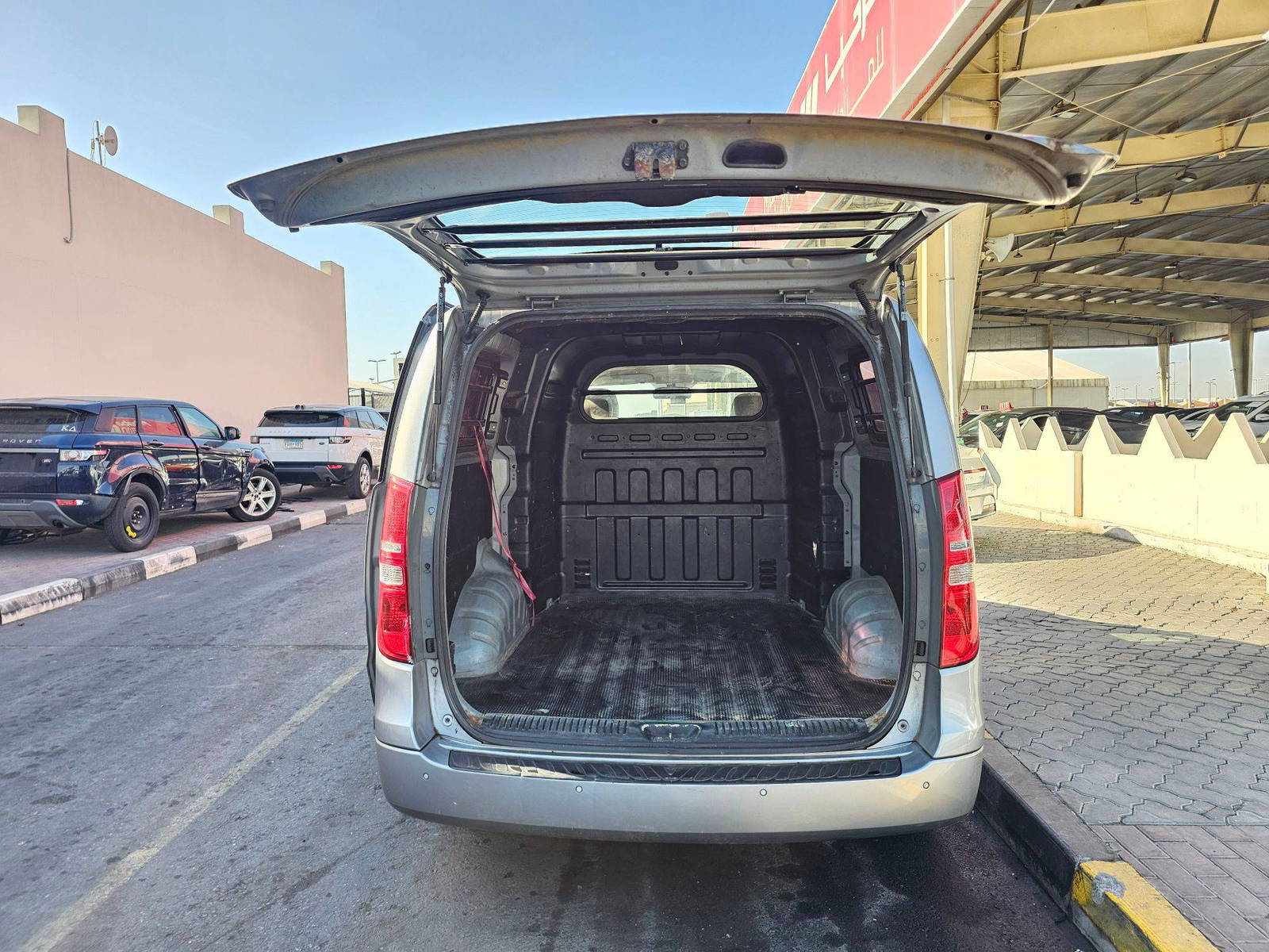 HYUNDAI GRAND STAREX 2016 - Marhaba Auction Used Cars - Image 7