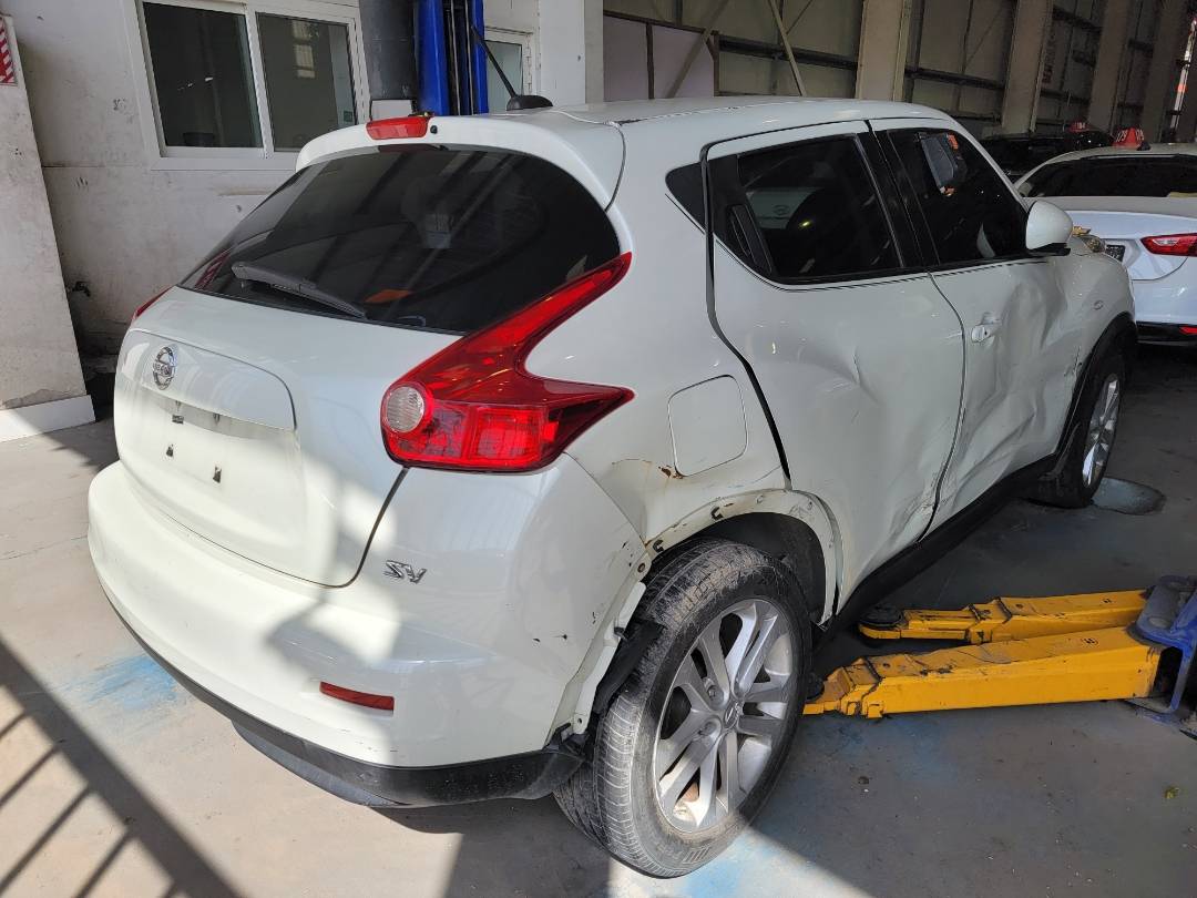 2011 NISSAN JUKE — 138568 Miles — Lot 2BT010690 — Souq - Marhaba Auctions Used Cars - Image 5