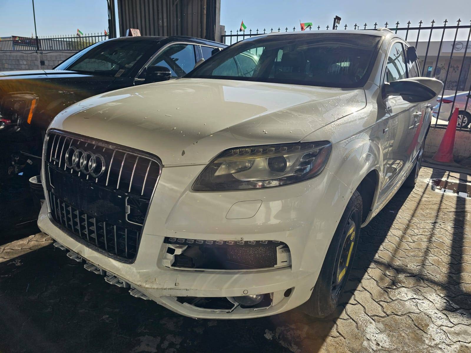 AUDI Q7 2011 vehicle photo