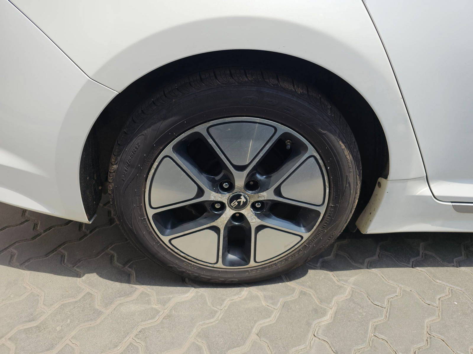 2012 KIA K5 — 259263 KM — Lot 006956 — Souq - Marhaba Auctions Used Cars - Image 13