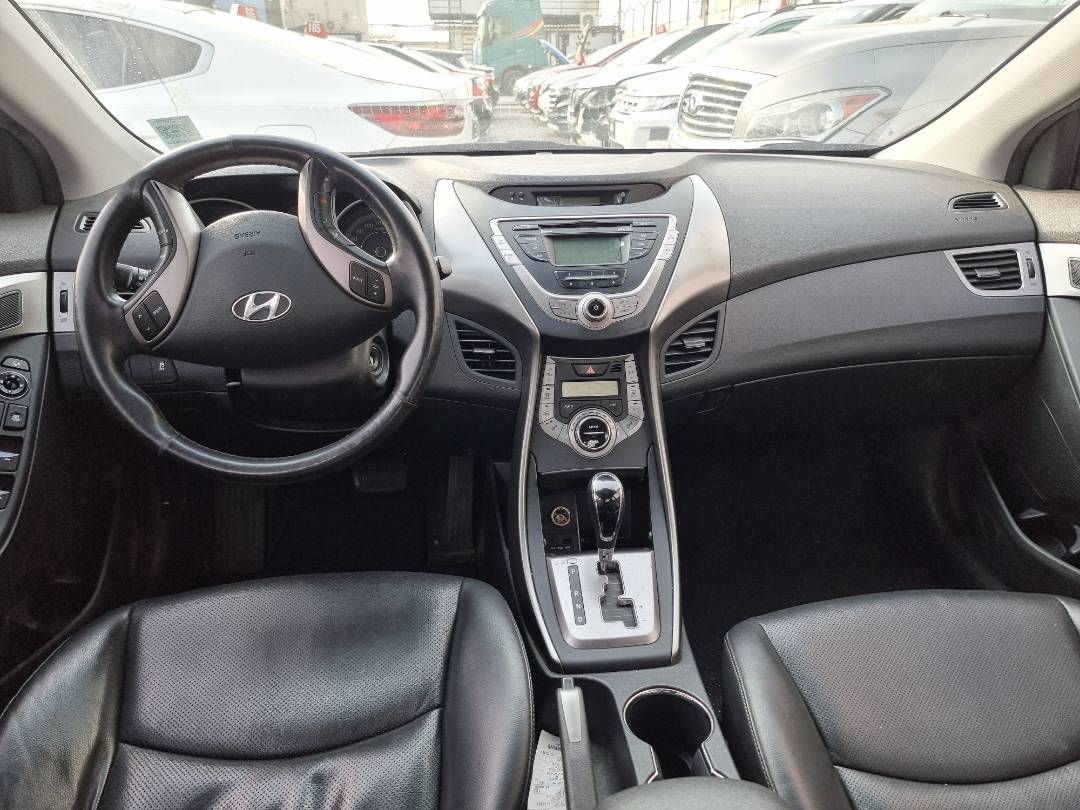 2013 HYUNDAI AVANTE — 246968 KM — Lot 125478 — Souq - Marhaba Auctions Used Cars - Image 7