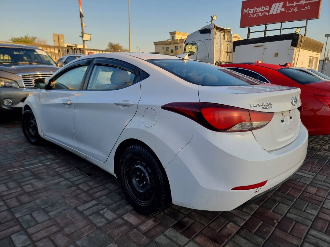 2016 HYUNDAI ELANTRA — 356768 KM — Lot 125487 — Ind. 12 - Marhaba Auctions Used Cars - Image 5