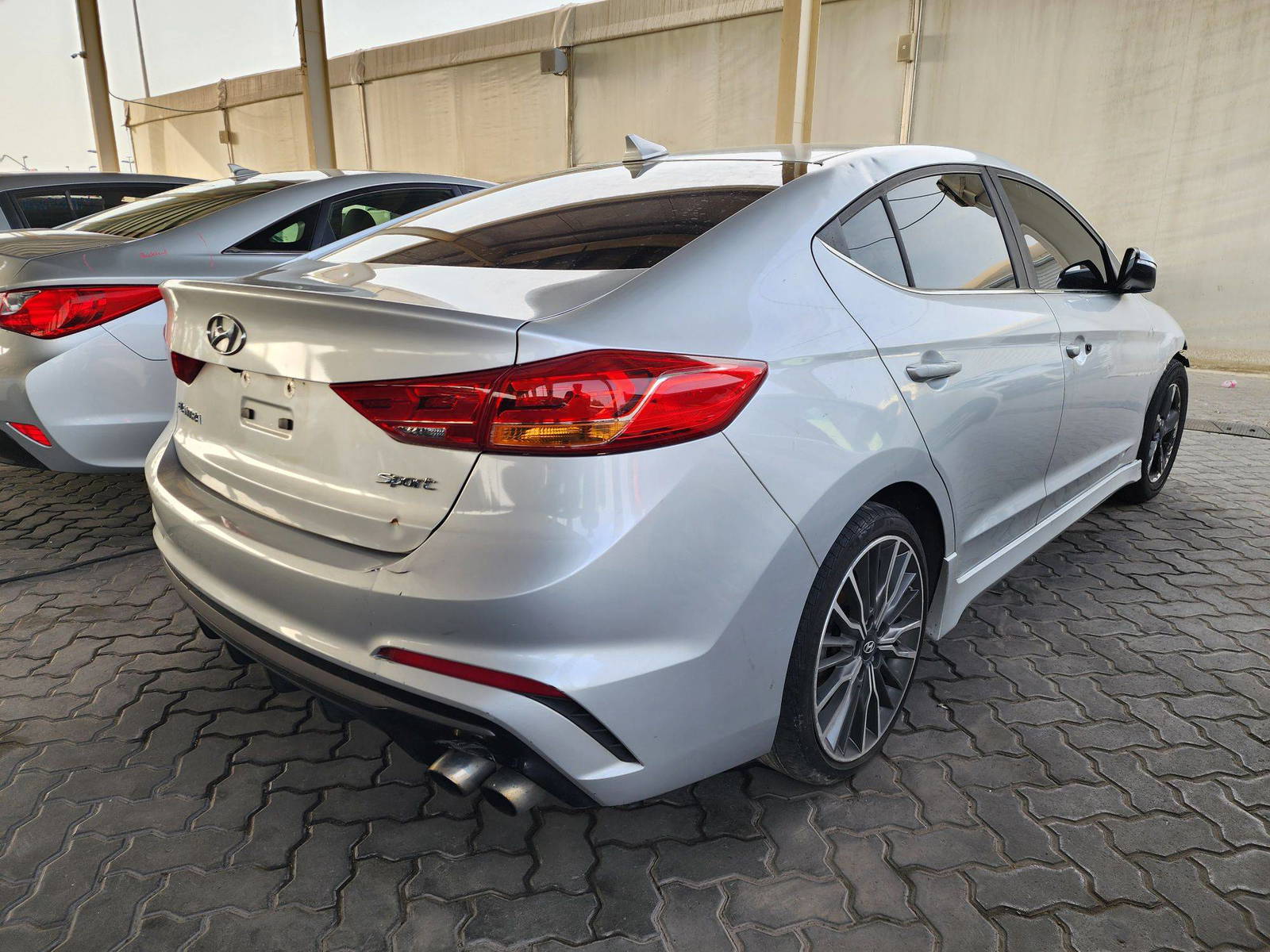 2018 HYUNDAI ELANTRA — 190193 Miles — Lot 55927864 — Souq - Marhaba Auctions Used Cars - Image 3