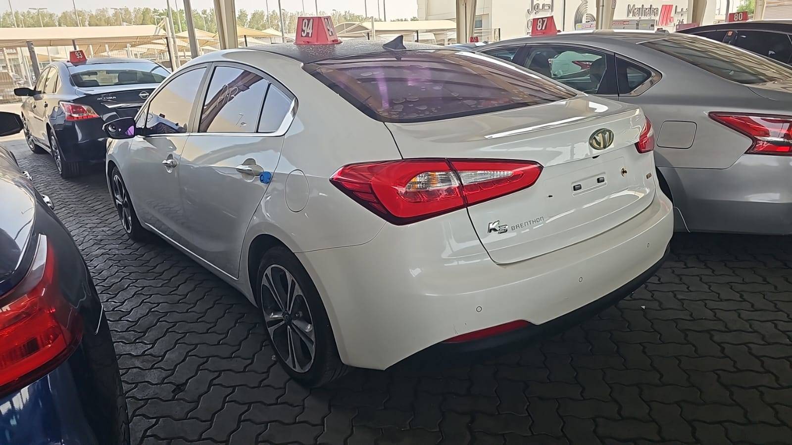 2013 KIA K3 — 117198 KM — Lot DA059798 — Souq - Marhaba Auctions Used Cars - Image 4