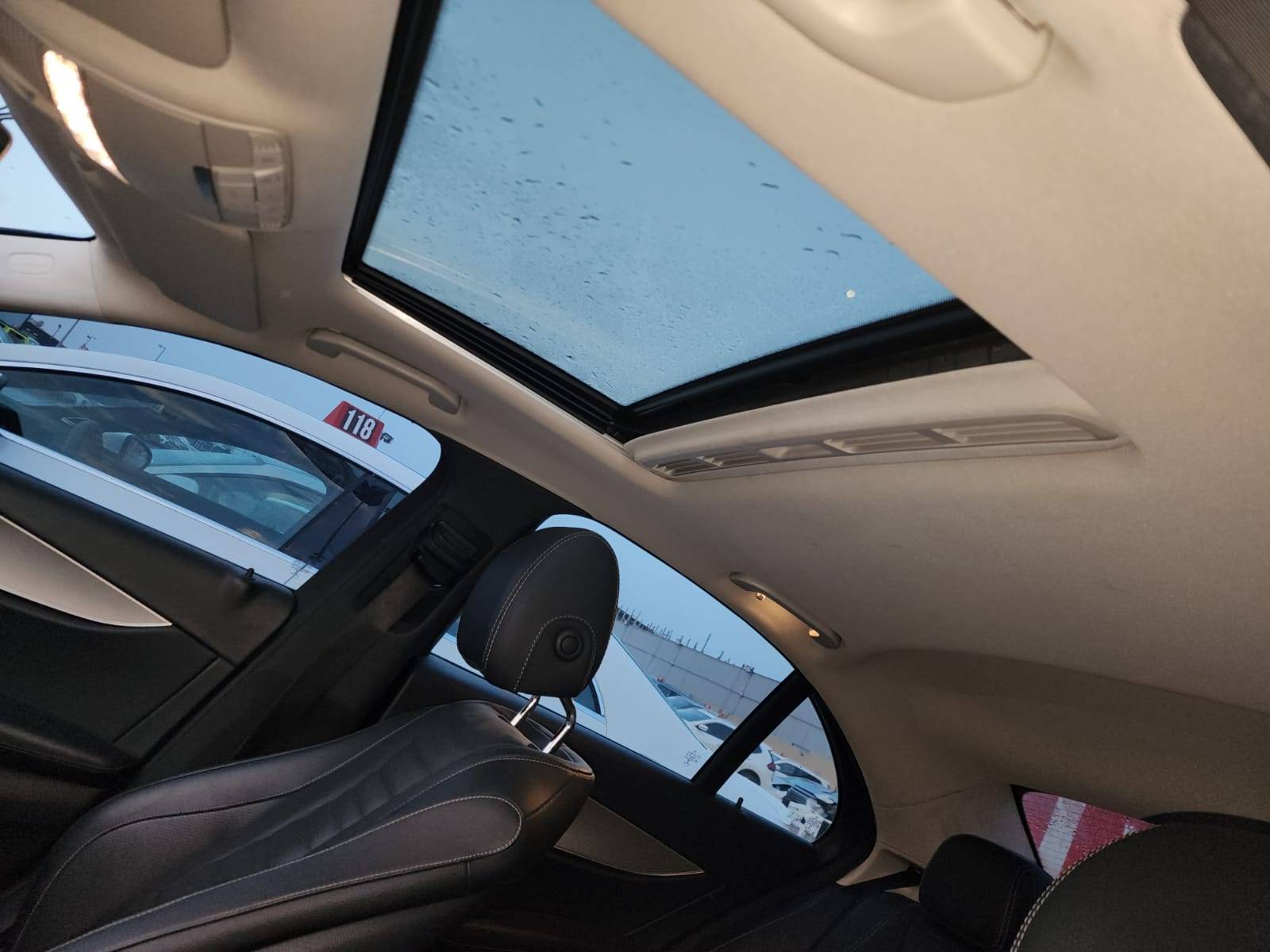2019 MERCEDES BENZ E-300 — 91878 KM — Lot KA497064 - Marhaba Auctions Used Cars - Image 10