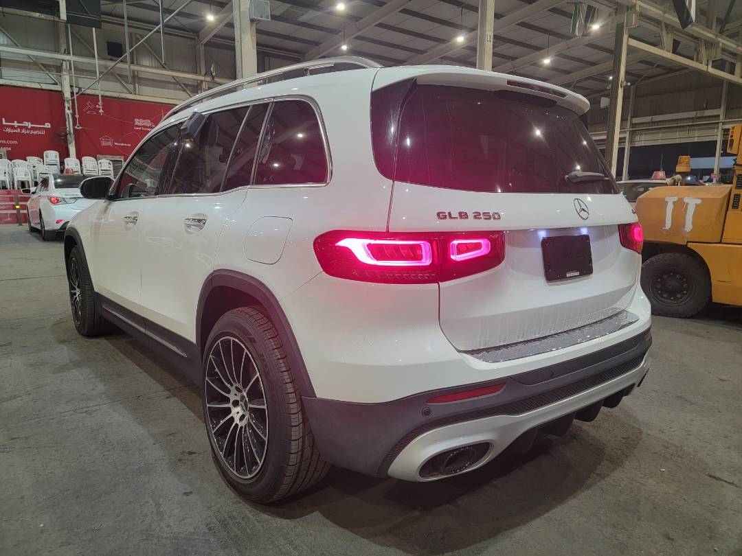 2023 MERCEDES BENZ GLB 250 — 2890 Miles — Lot 277142 — Main - Marhaba Auctions Used Cars - Image 3