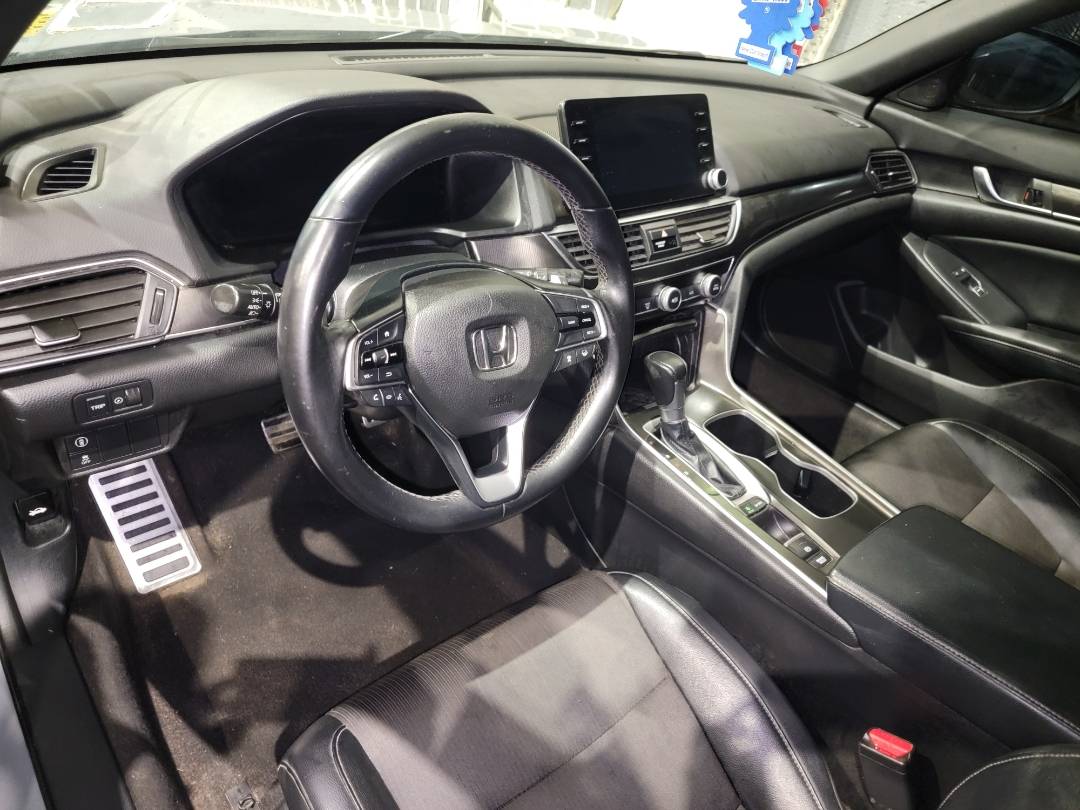 2018 HONDA ACCORD — 118670 Miles — Lot A042859 - Marhaba Auctions Used Cars - Image 8
