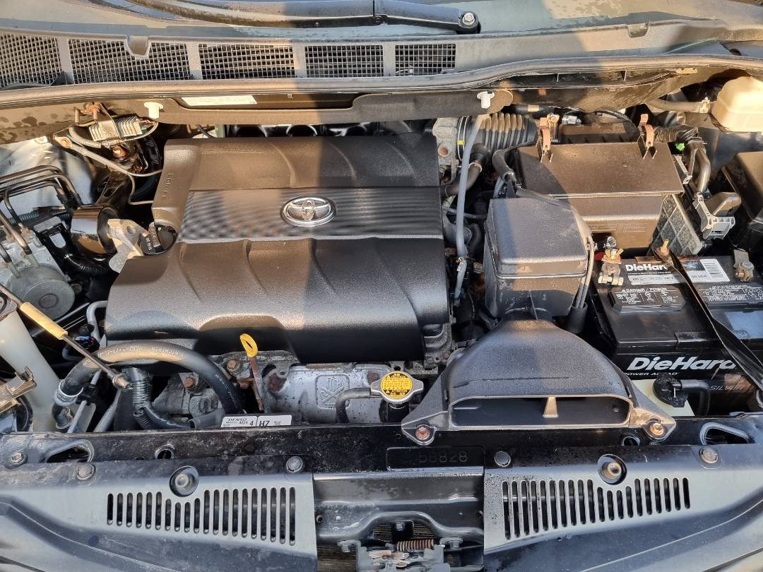 2011 TOYOTA SIENNA — 199264 Miles — Lot 214578 — Ind. 12 - Marhaba Auctions Used Cars - Image 10