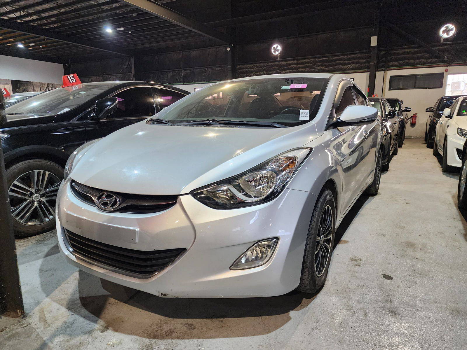 2011 HYUNDAI AVANTE — 213913 KM — Lot 057469 — Al Quoz - Marhaba Auctions Used Cars - Image 3