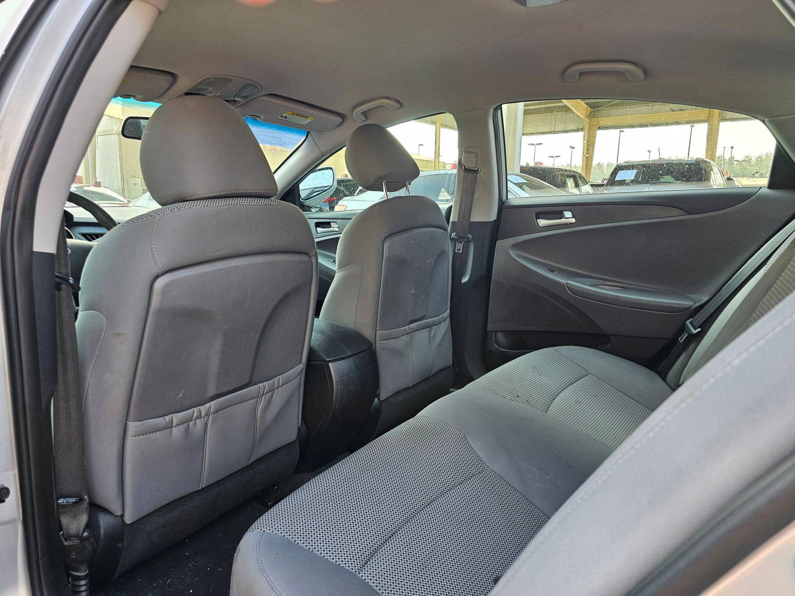 2012 HYUNDAI SONATA — 110444 Miles — Lot CH448216 — Souq - Marhaba Auctions Used Cars - Image 6