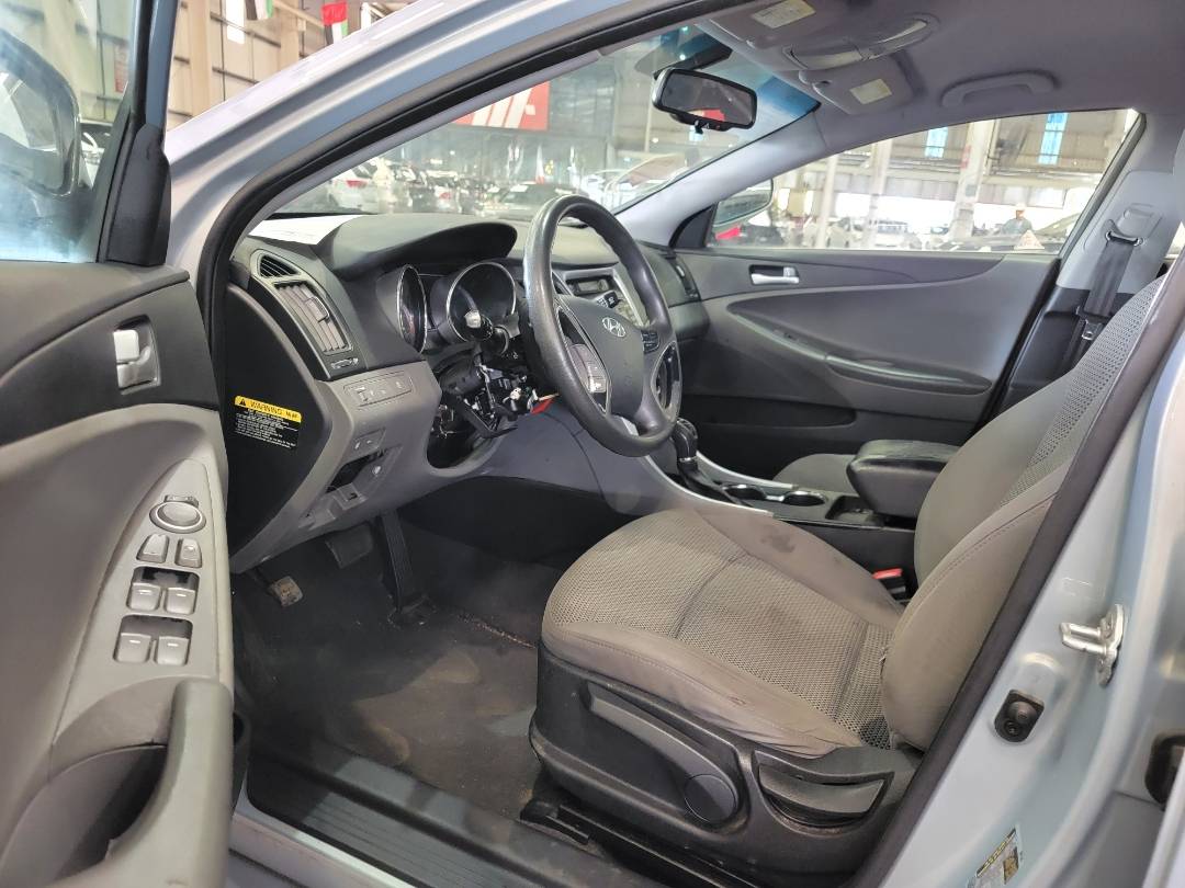 2012 HYUNDAI SONATA — 115567 Miles — Lot 72579484 — Main - Marhaba Auctions Used Cars - Image 6