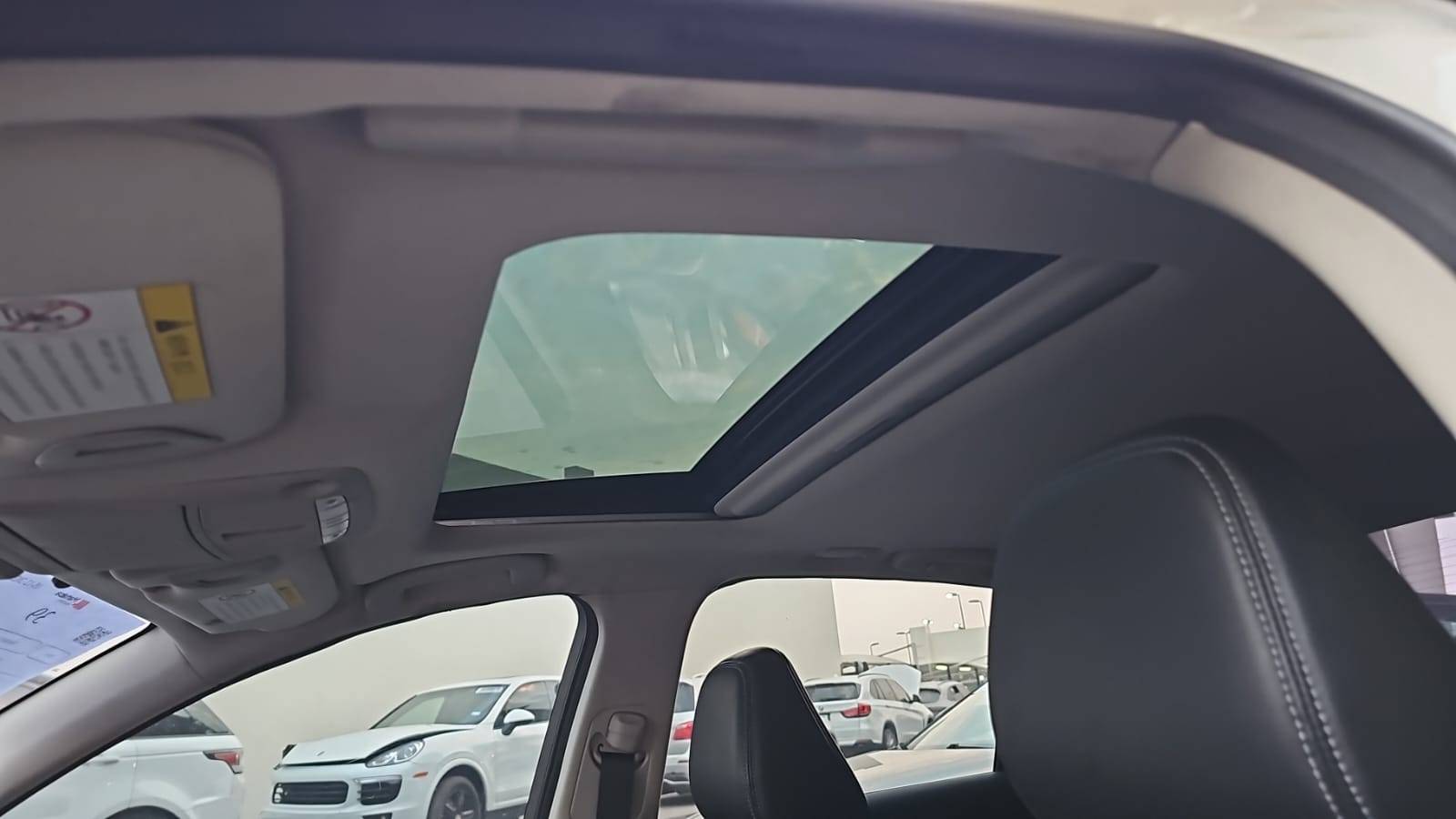 2016 INFINITI Q50 — 64826 KM — Lot M560193 — Souq - Marhaba Auctions Used Cars - Image 9