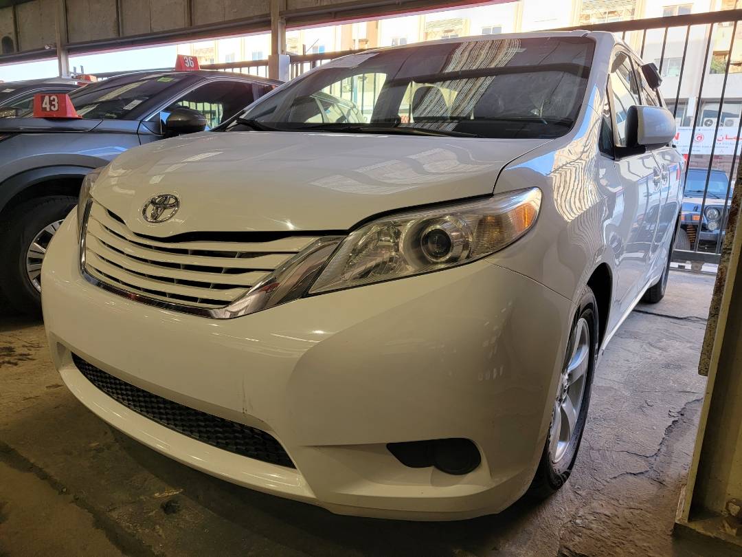2015 TOYOTA SIENNA — 130384 Miles — Lot 663620 — Main - Marhaba Auctions Used Cars - Image 5