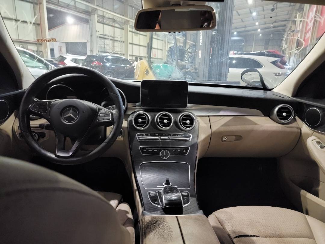 MERCEDES BENZ C300 2016 - Marhaba Auction Used Cars - Image 8