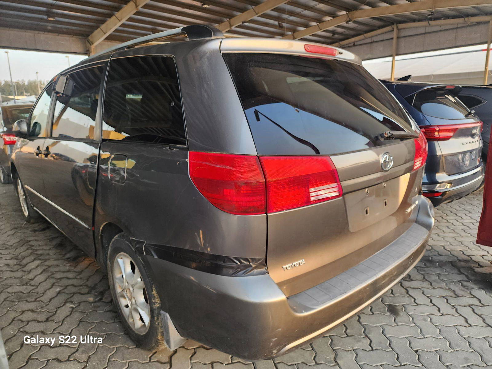 2004 TOYOTA SIENNA — 239890 Miles — Lot 46689414 - Marhaba Auctions Used Cars - Image 6