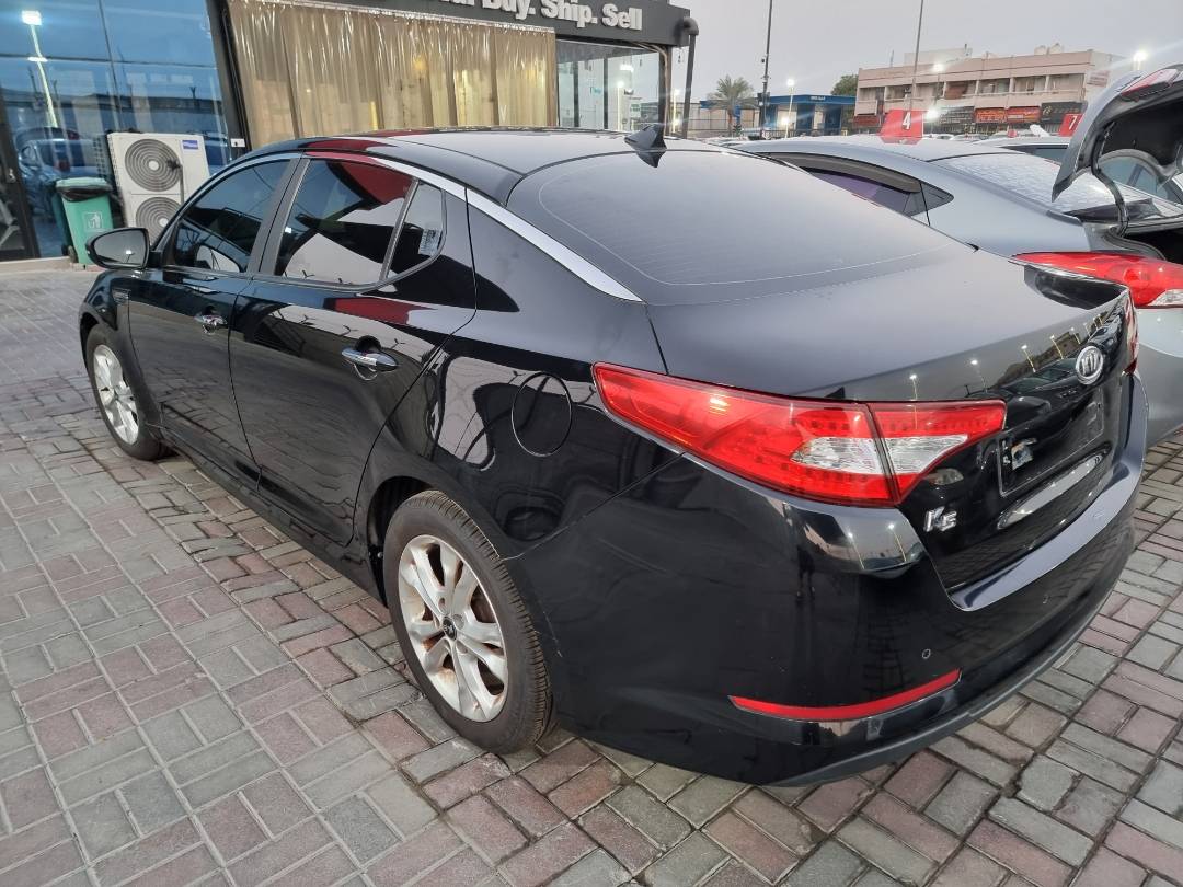 2012 KIA K5 — 179804 KM — Lot 219608 — Souq - Marhaba Auctions Used Cars - Image 4