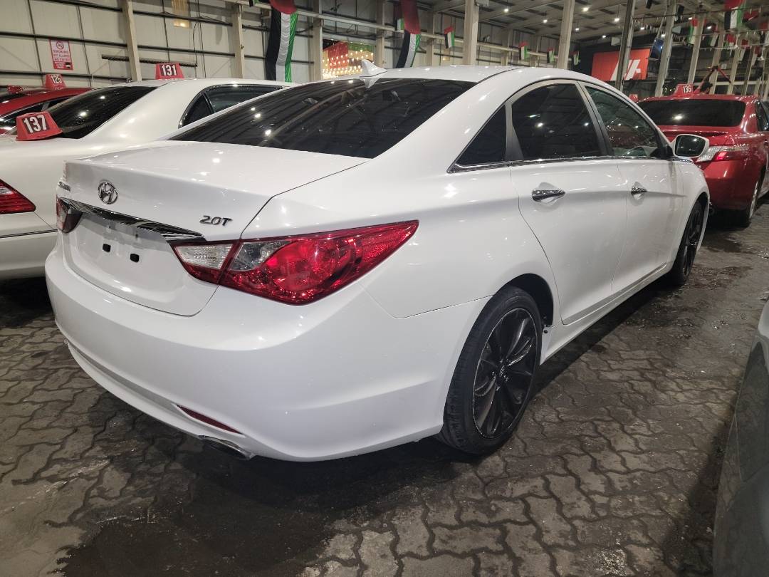 2011 HYUNDAI SONATA — 131179 Miles — Lot 318088 - Marhaba Auctions Used Cars - Image 4