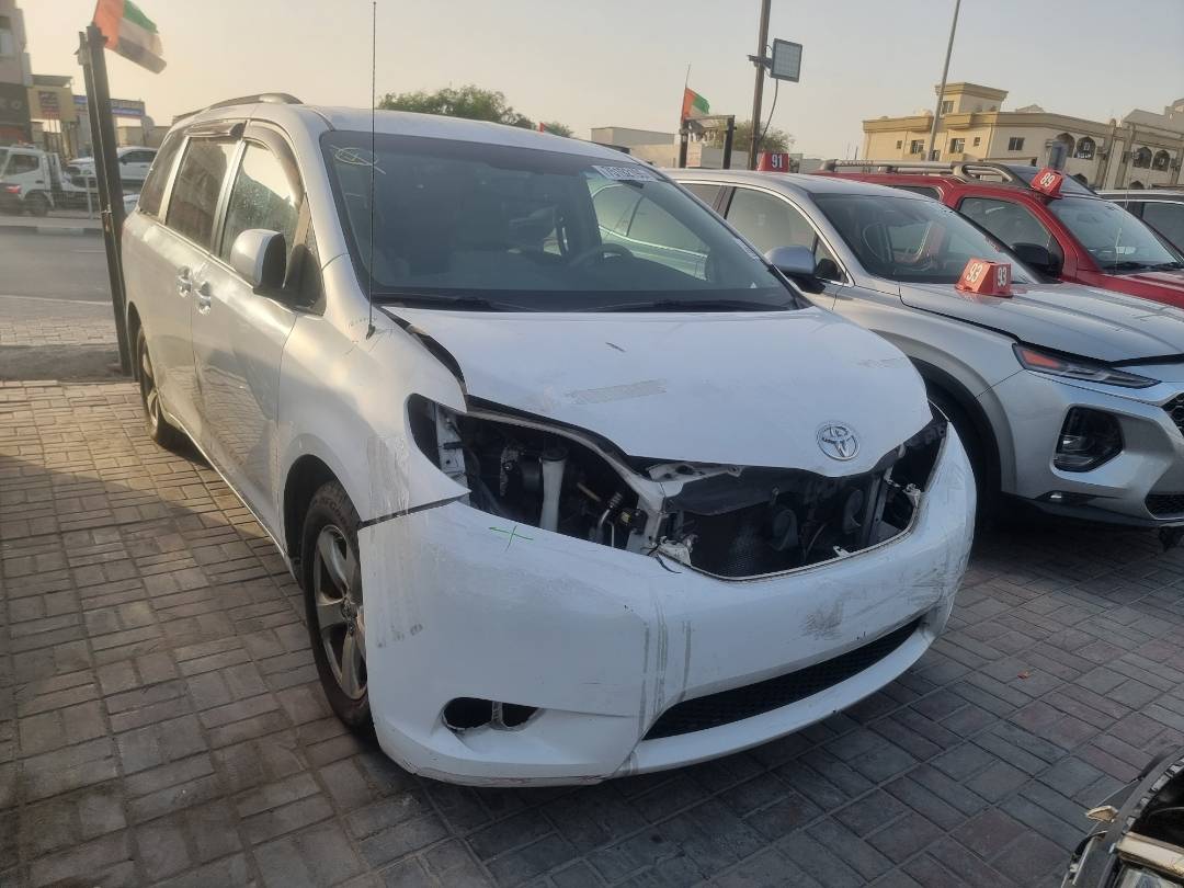 TOYOTA SIENNA 2011 - Marhaba Auction Used Cars - Image 4