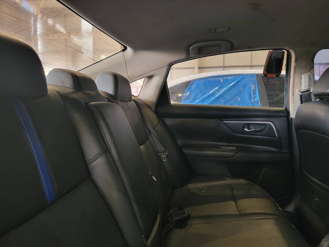 2018 NISSAN ALTIMA — 135610 Miles — Lot 38428714 - Marhaba Auctions Used Cars - Image 5