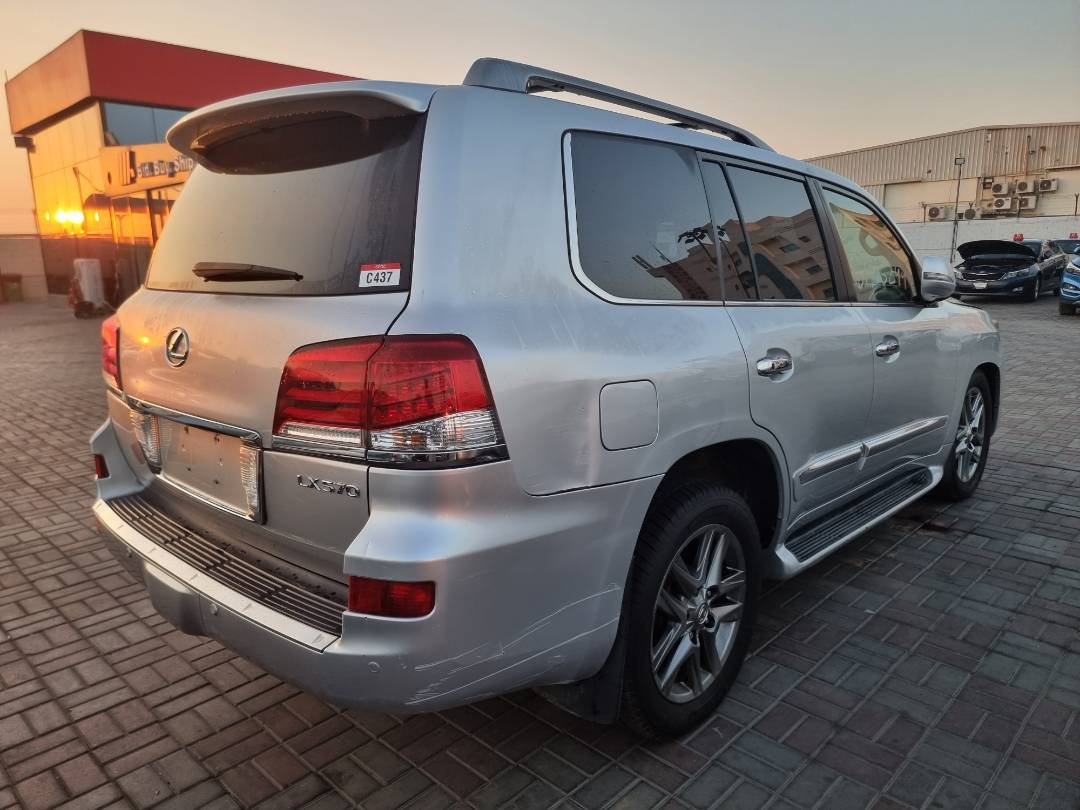 2013 LEXUS LX 570 — 136299 Miles — Lot 125478 — Ind. 12 - Marhaba Auctions Used Cars - Image 4