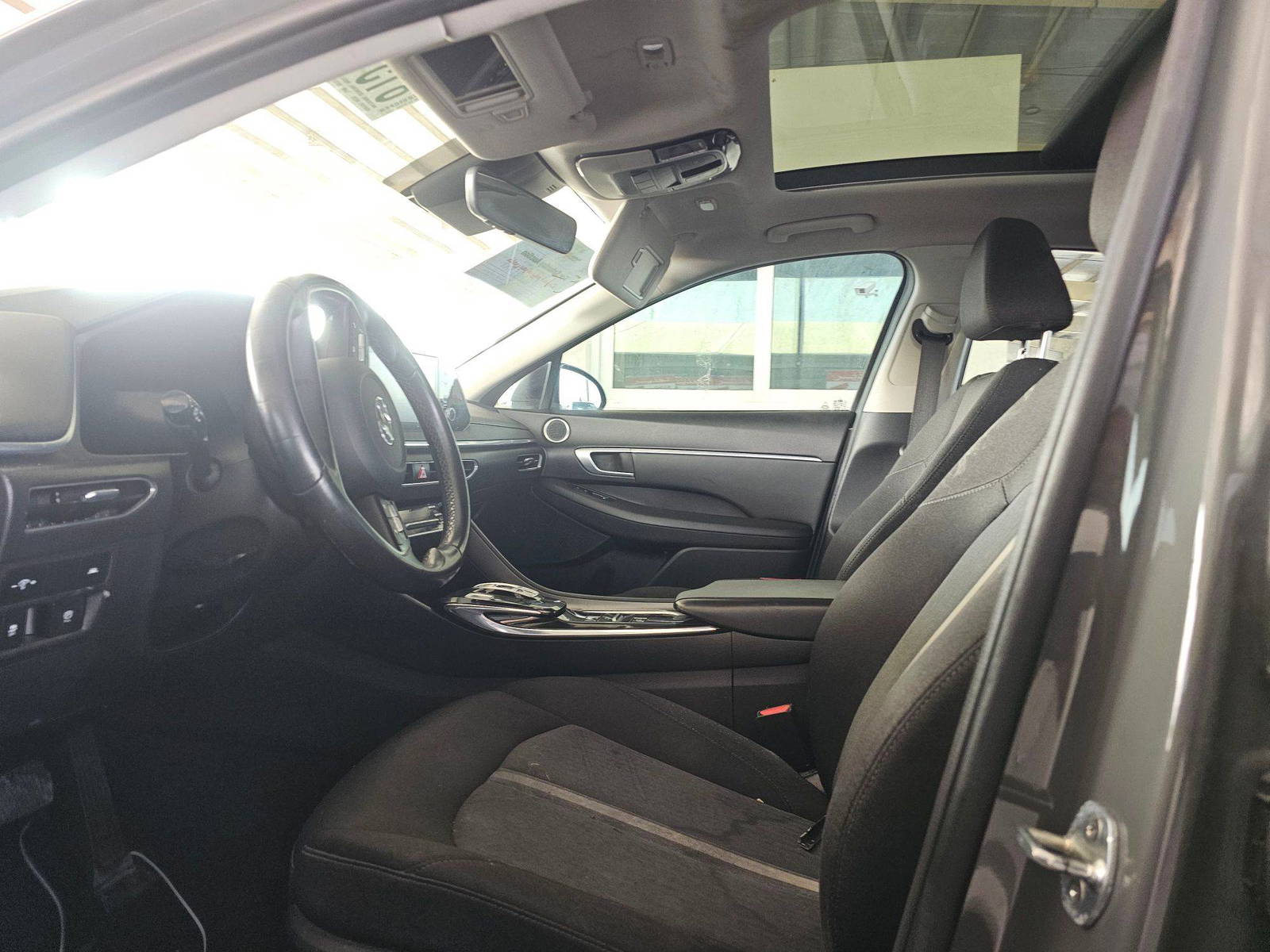 HYUNDAI SONATA 2021 - Marhaba Auction Used Cars - Image 9