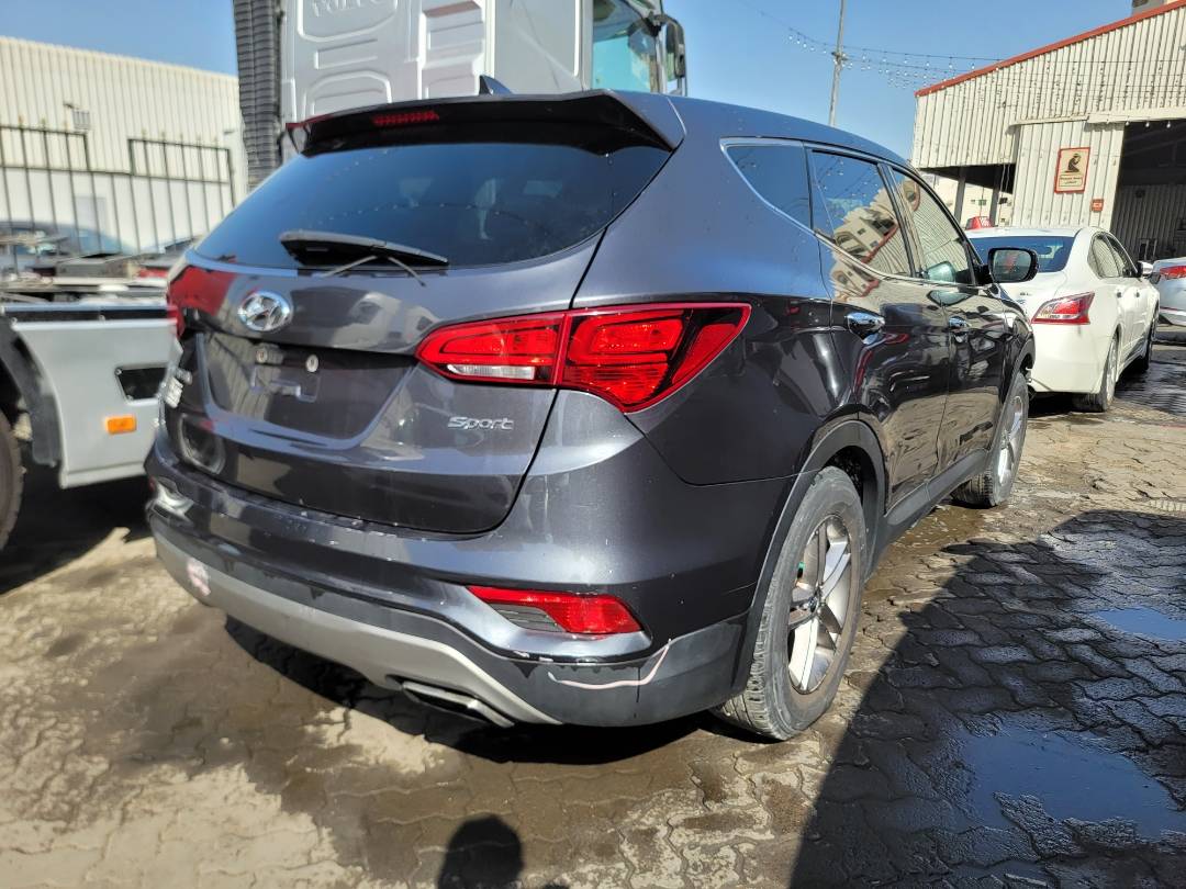 2017 HYUNDAI SANTA FE — 100582 Miles — Lot 450506 — Souq - Marhaba Auctions Used Cars - Image 3