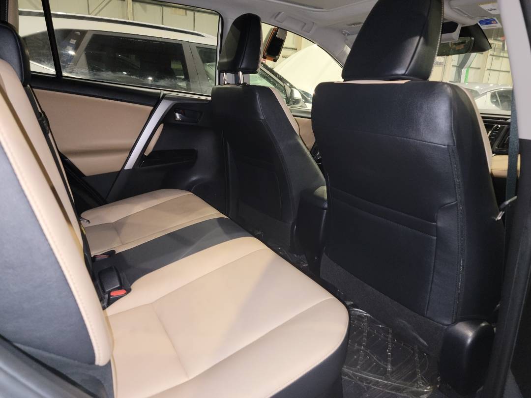 2018 TOYOTA RAV4 — 100114 Miles — Lot 68335683 - Marhaba Auctions Used Cars - Image 5
