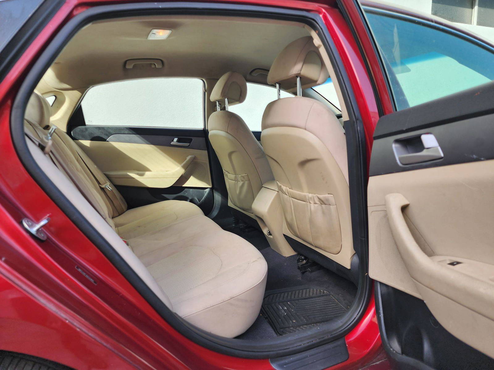 2016 HYUNDAI SONATA — 136597 Miles — Lot 44212585 — Al Quoz - Marhaba Auctions Used Cars - Image 8