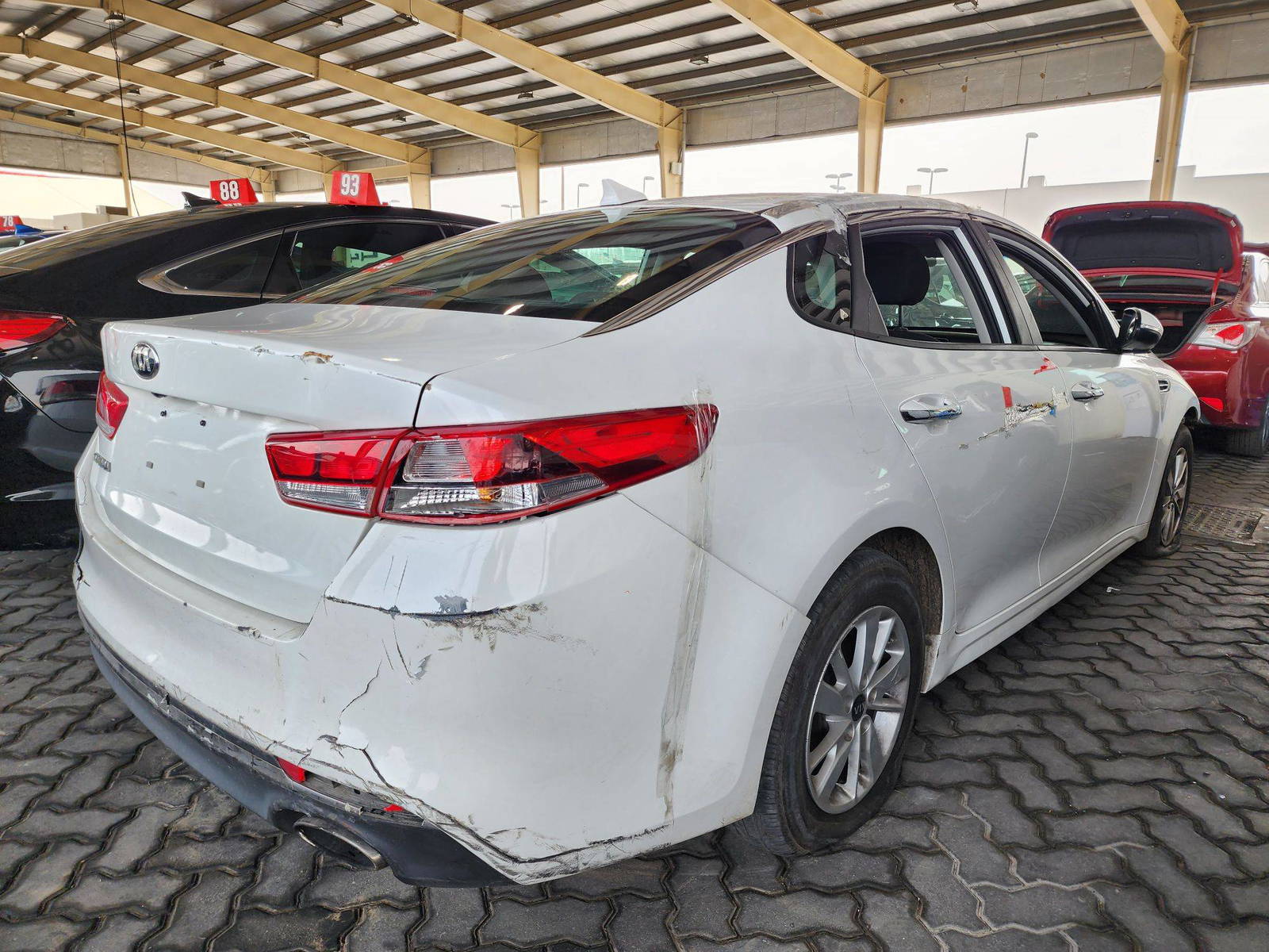 2017 KIA OPTIMA — 78086 Miles — Lot HG153658 — Souq - Marhaba Auctions Used Cars - Image 3