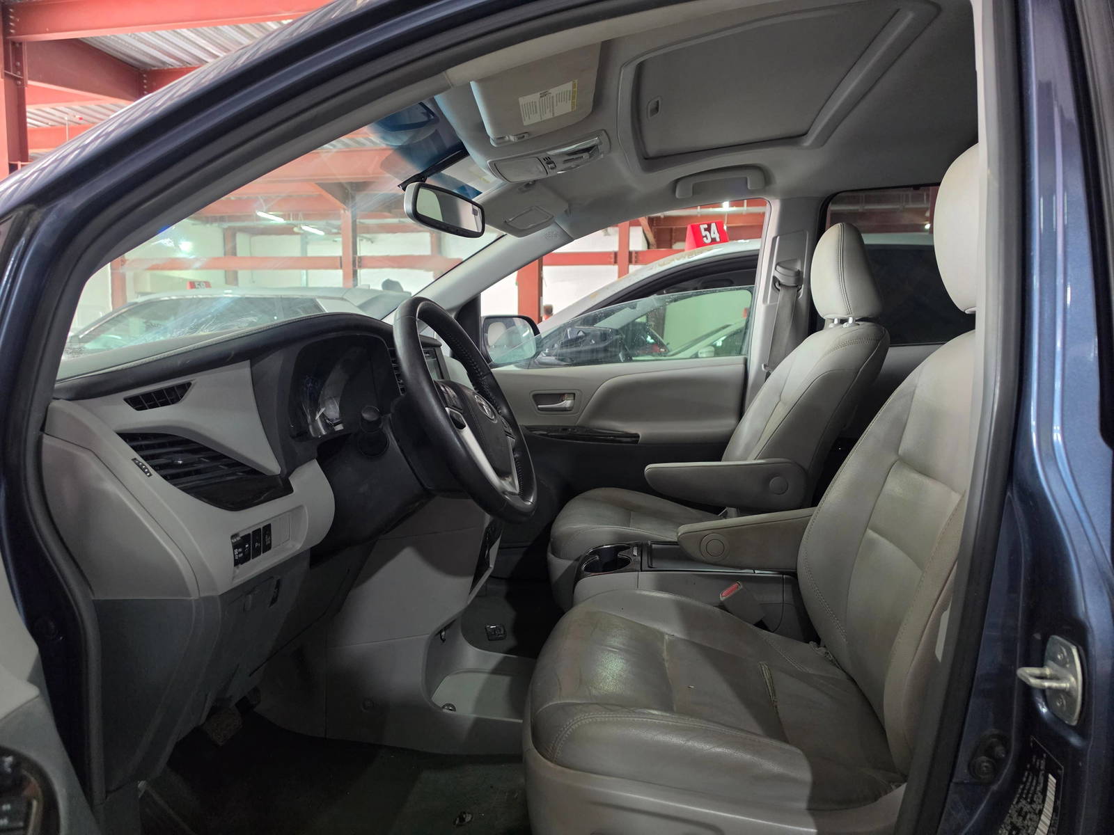 2015 TOYOTA SIENNA — 185291 Miles — Lot 653047 - Marhaba Auctions Used Cars - Image 6