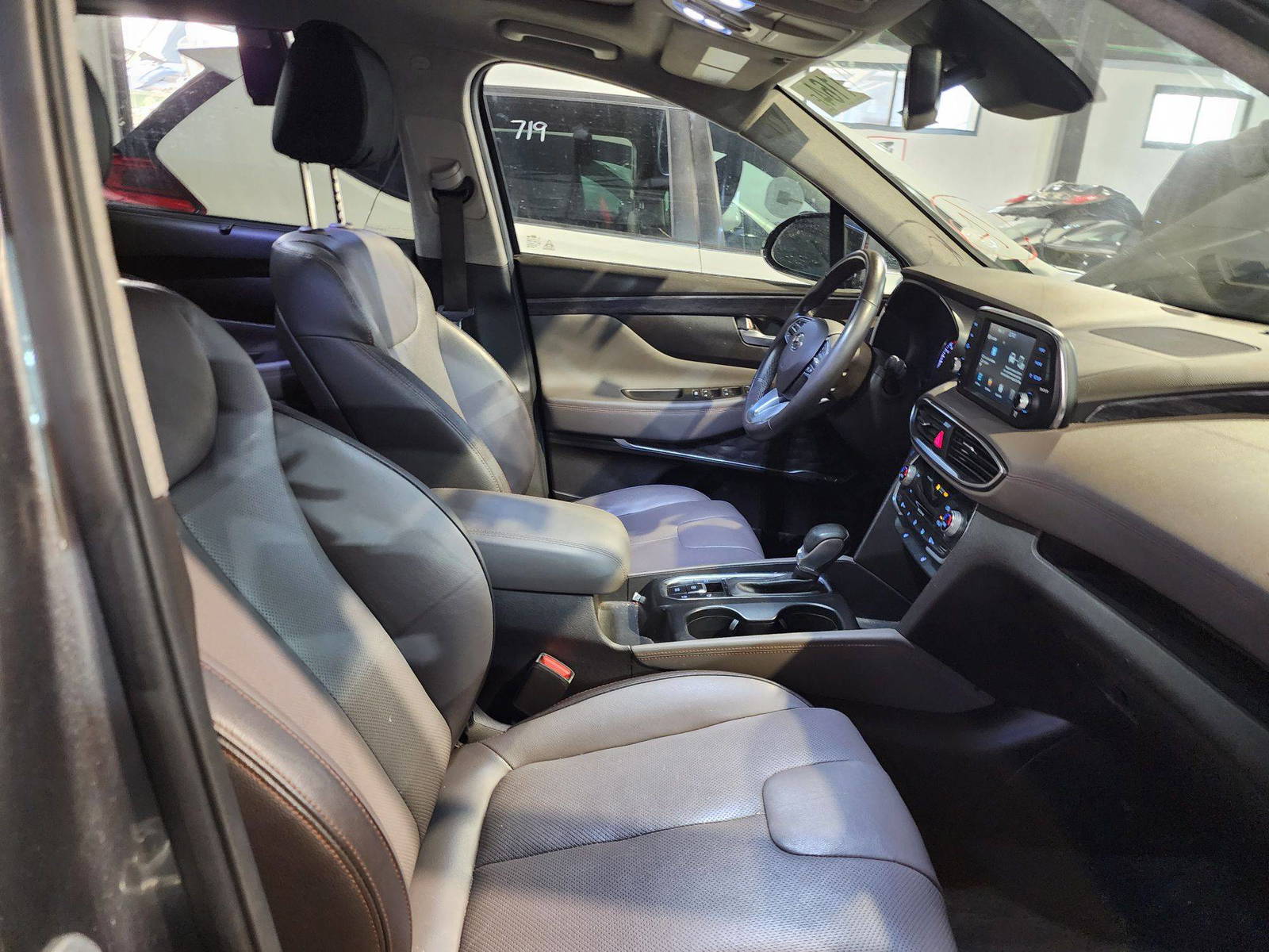 2019 HYUNDAI SANTA FE — 97698 Miles — Lot 69601164 — Al Quoz - Marhaba Auctions Used Cars - Image 9