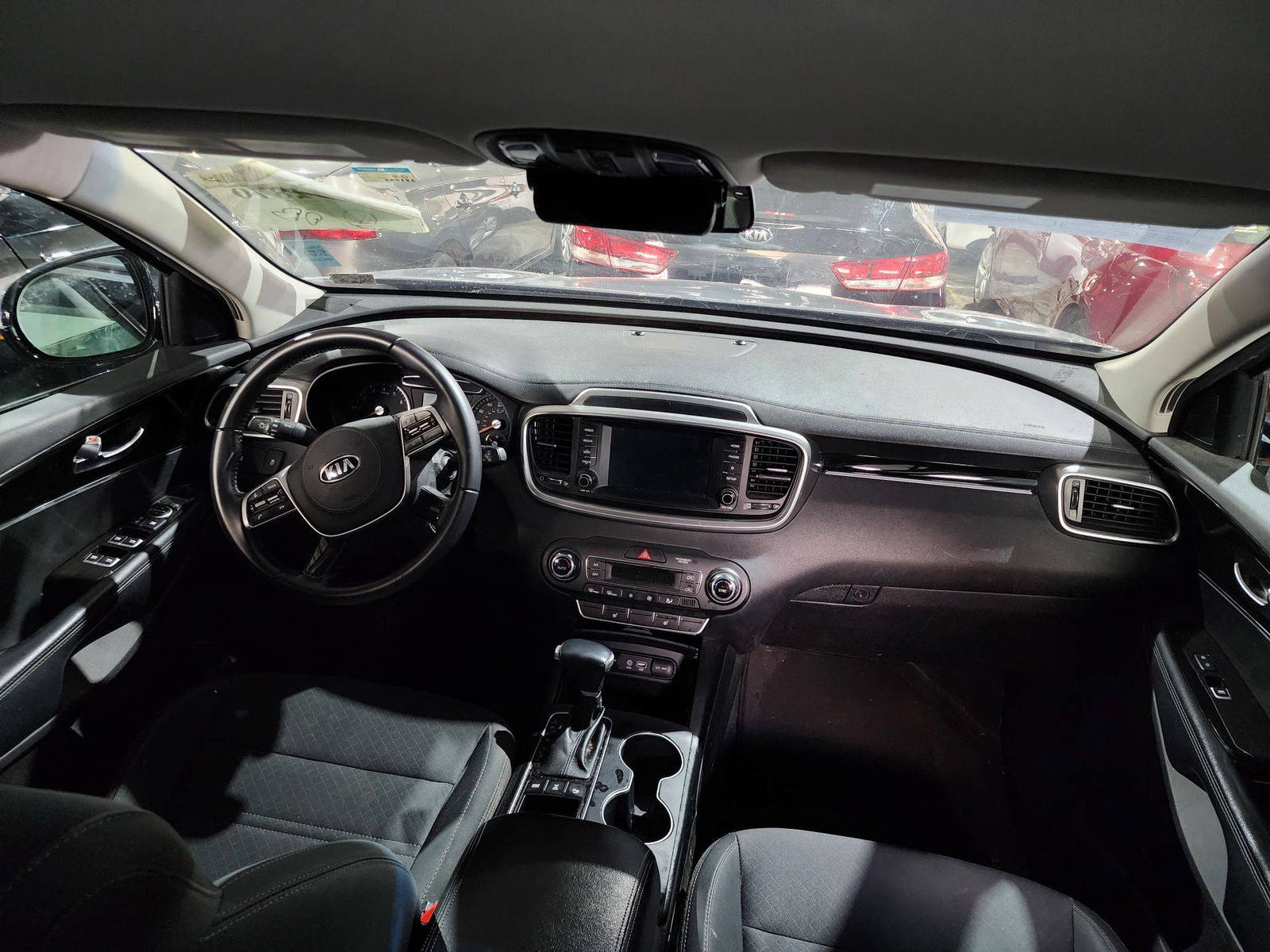 2020 KIA SORENTO — 200686 Miles — Lot 668992 — Al Quoz - Marhaba Auctions Used Cars - Image 7