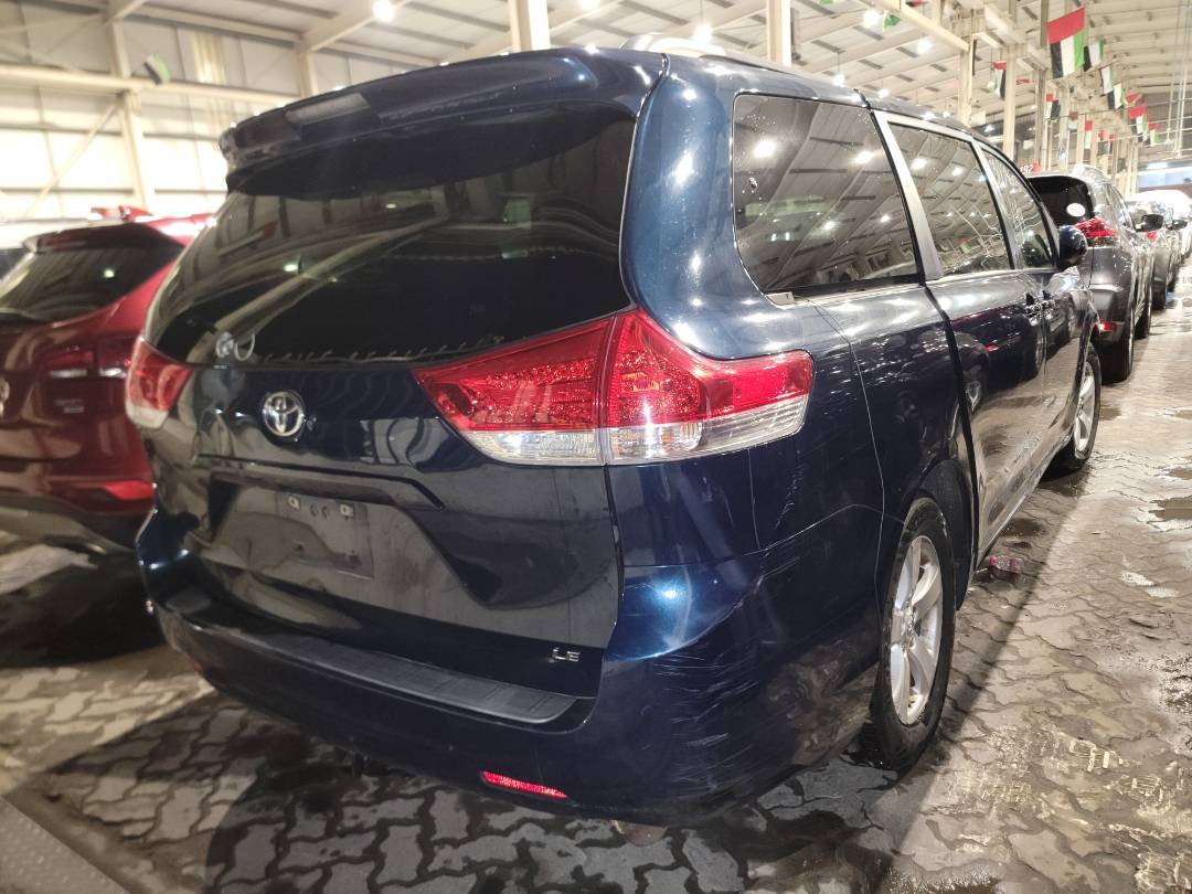 2011 TOYOTA SIENNA — 188295 Miles — Lot BS066918 - Marhaba Auctions Used Cars - Image 4