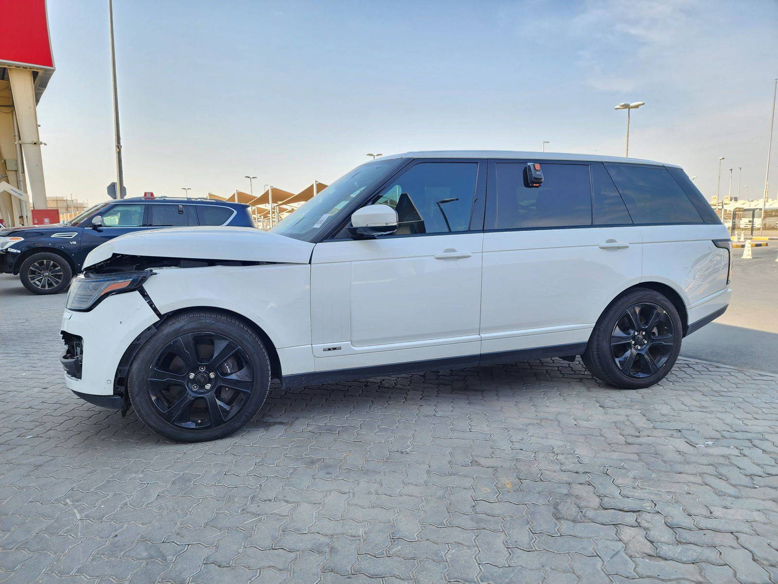 2019 LAND ROVER RANGE ROVER SUPERCHARGED — 75295 Miles — Lot XKA539686 — Main - Marhaba Auctions Used Cars - Image 5