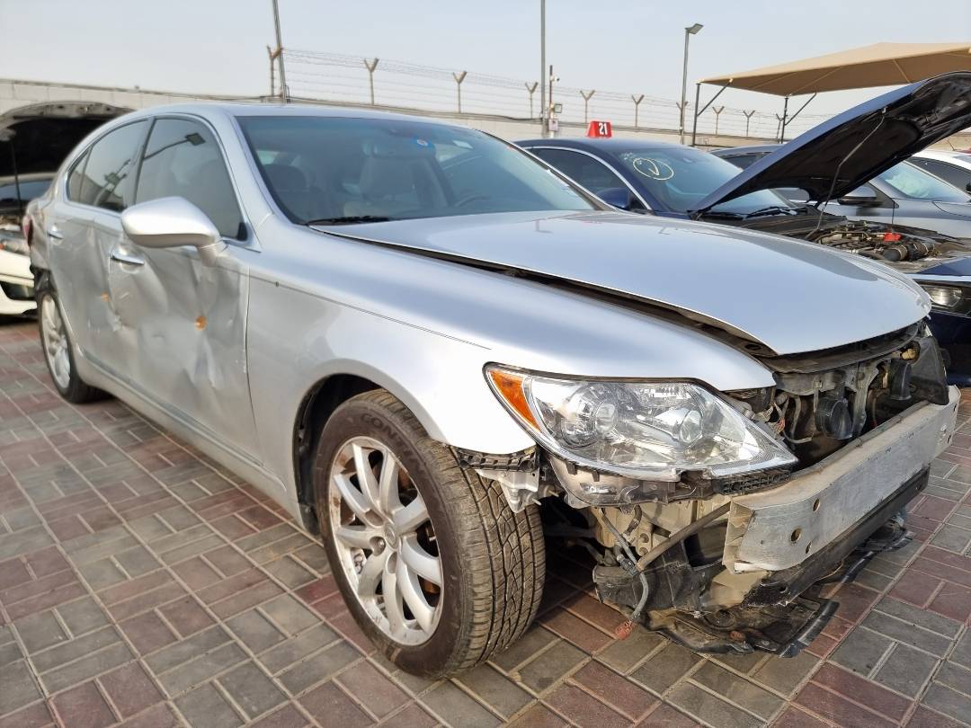 2008 LEXUS LS 460 — 221416 Miles — Lot 125487 — Ind. 12 - Marhaba Auctions Used Cars - Image 11