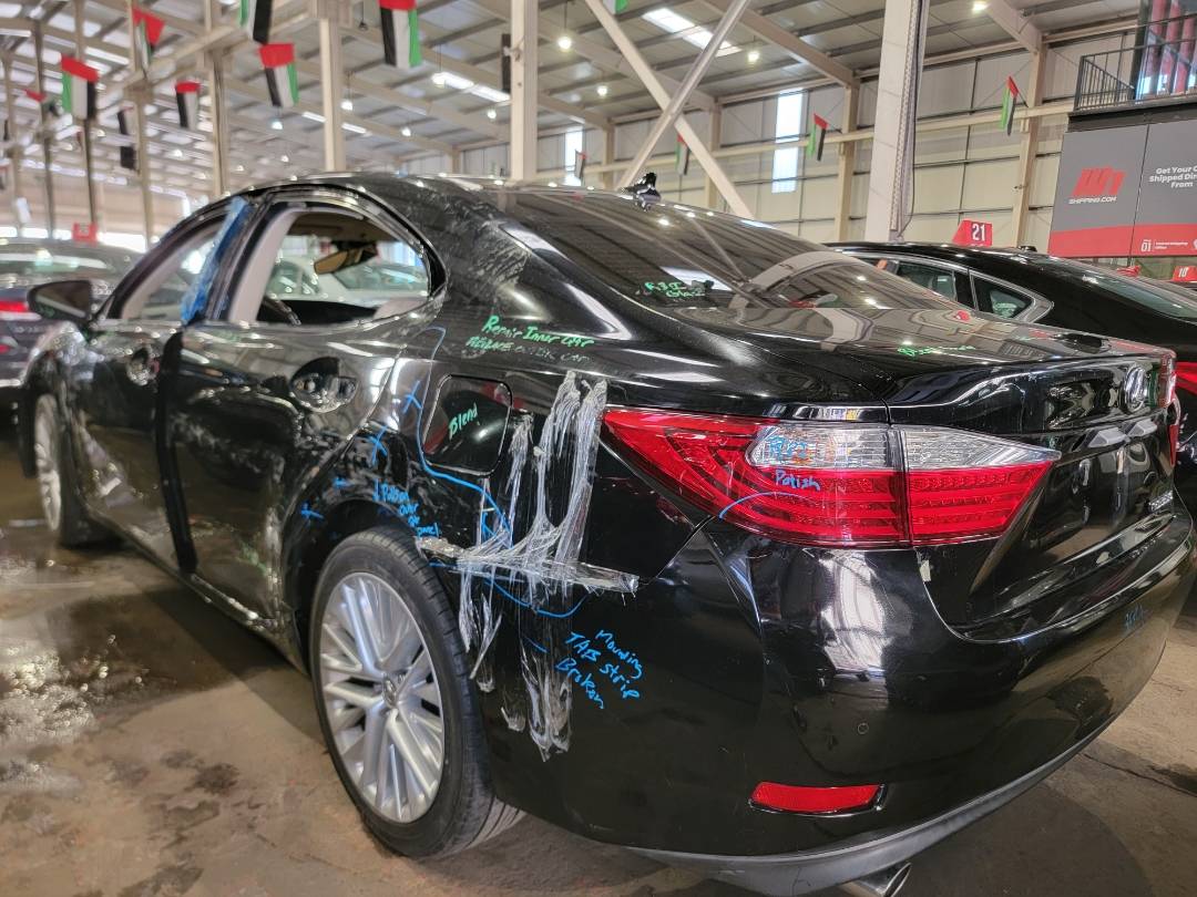 2014 LEXUS ES 350 — 127073 Miles — Lot 2108888 - Marhaba Auctions Used Cars - Image 4