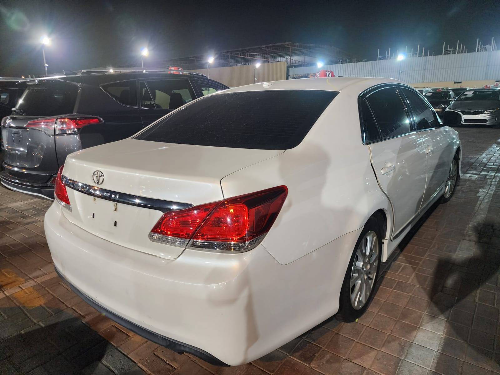 TOYOTA AVALON 2011 - Marhaba Auction Used Cars - Image 3
