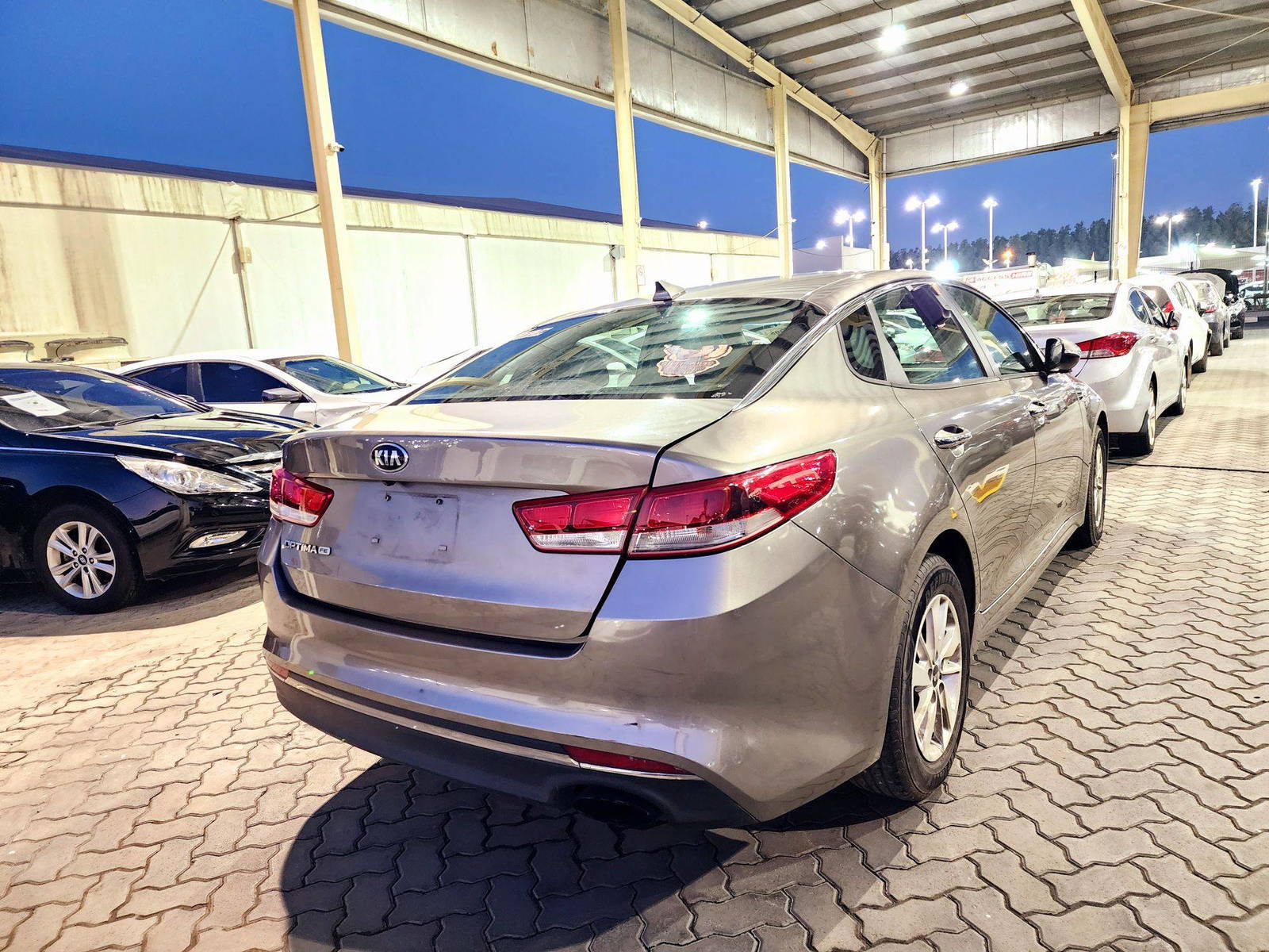 2018 KIA OPTIMA — 168015 Miles — Lot 4L39JG199326 — Souq - Marhaba Auctions Used Cars - Image 4