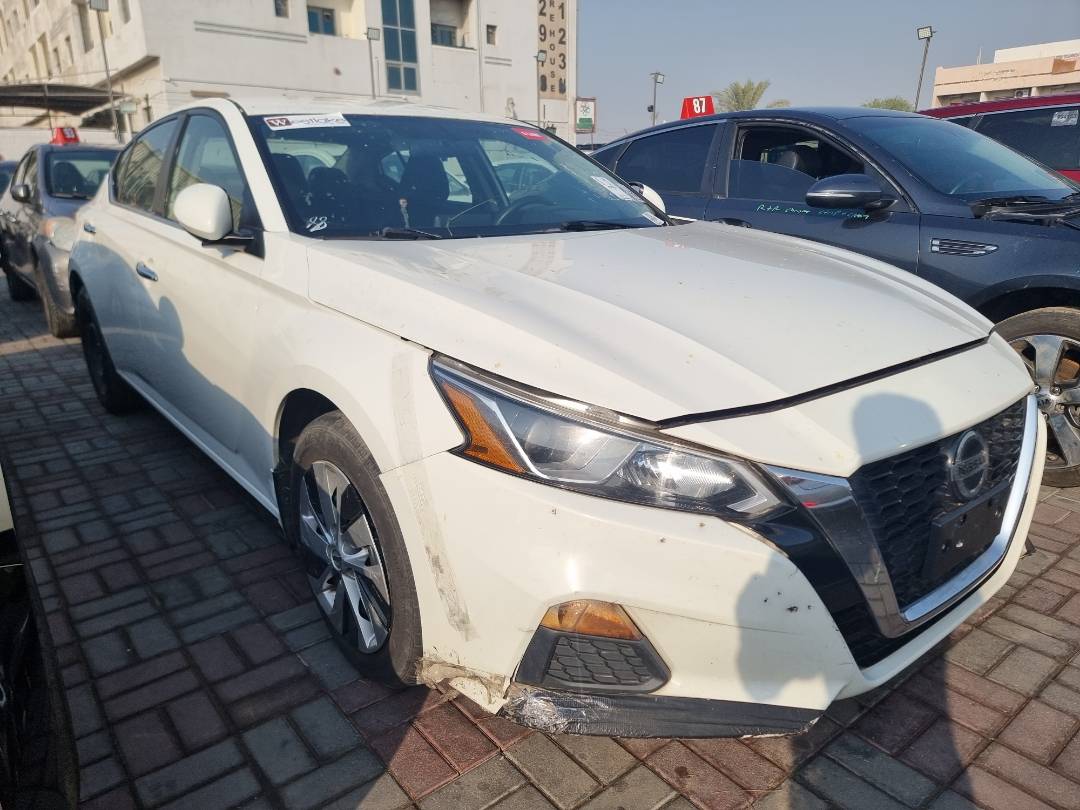 2019 NISSAN ALTIMA — 213786 Miles — Lot 125487 — Souq - Marhaba Auctions Used Cars - Image 3