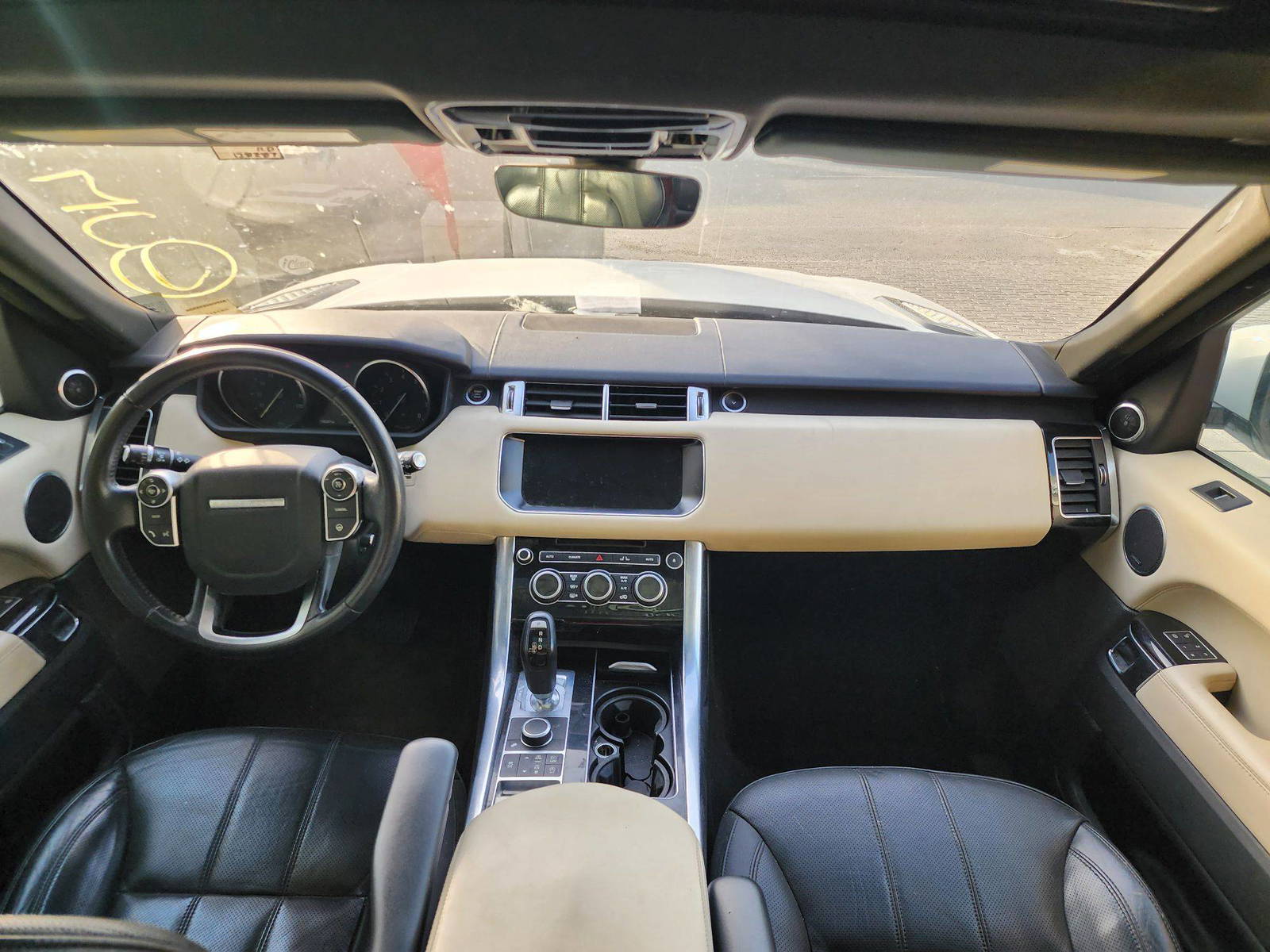2017 LAND ROVER RANGE ROVER SPORT — 138287 Miles — Lot HA687388 — Main - Marhaba Auctions Used Cars - Image 9