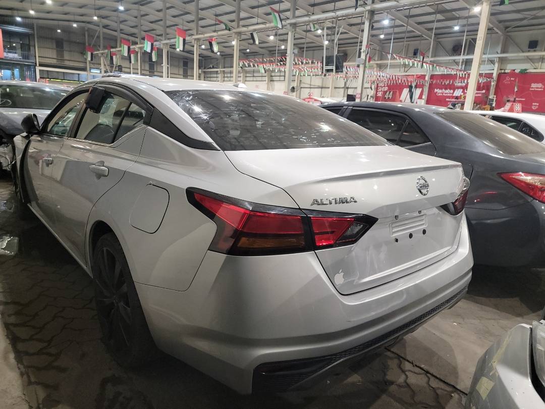 2019 NISSAN ALTIMA — 122659 Miles — Lot 146744 — Main - Marhaba Auctions Used Cars - Image 5