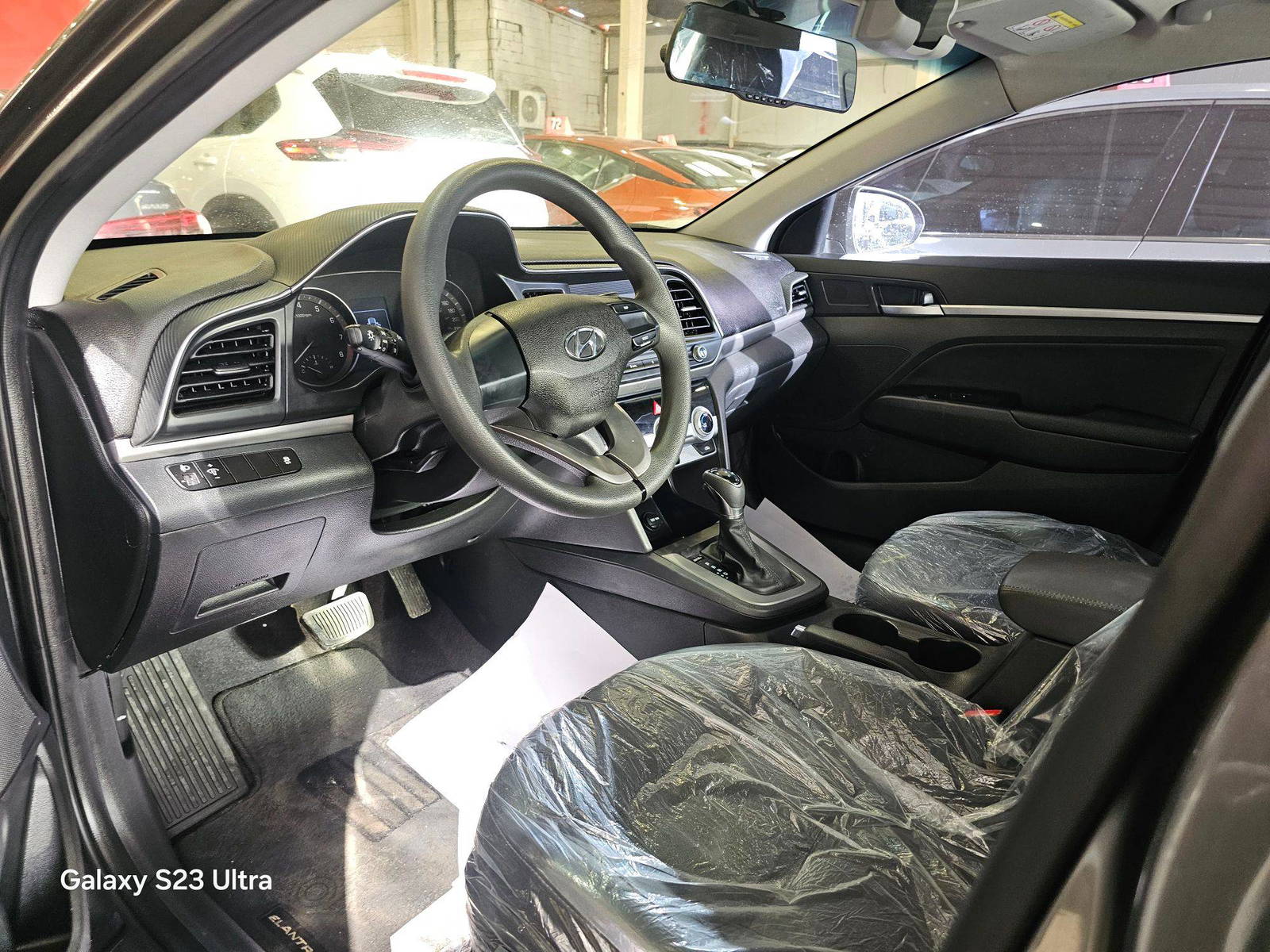 HYUNDAI ELANTRA 2019 - Marhaba Auction Used Cars - Image 8