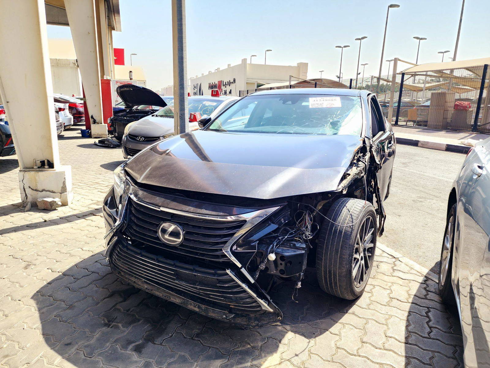 2017 LEXUS ES 350 — 84858 Miles — Lot G1HU060230 — Souq - Marhaba Auctions Used Cars - Image 4